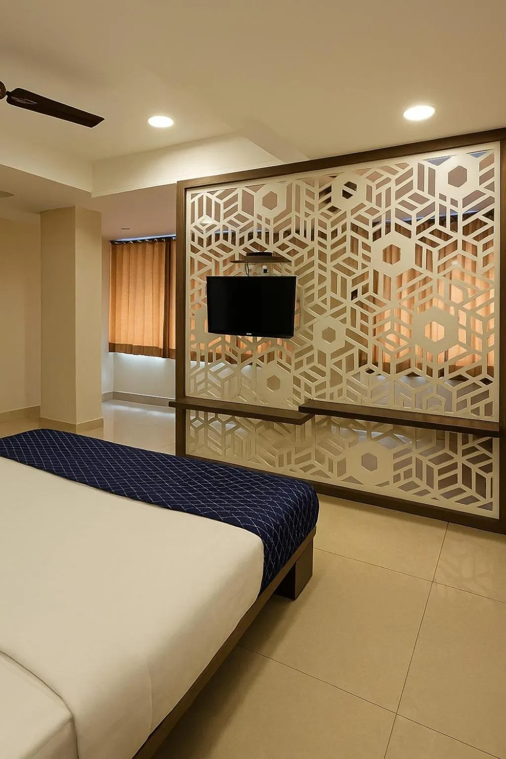 Bed in StayGuru Hotel Atithi