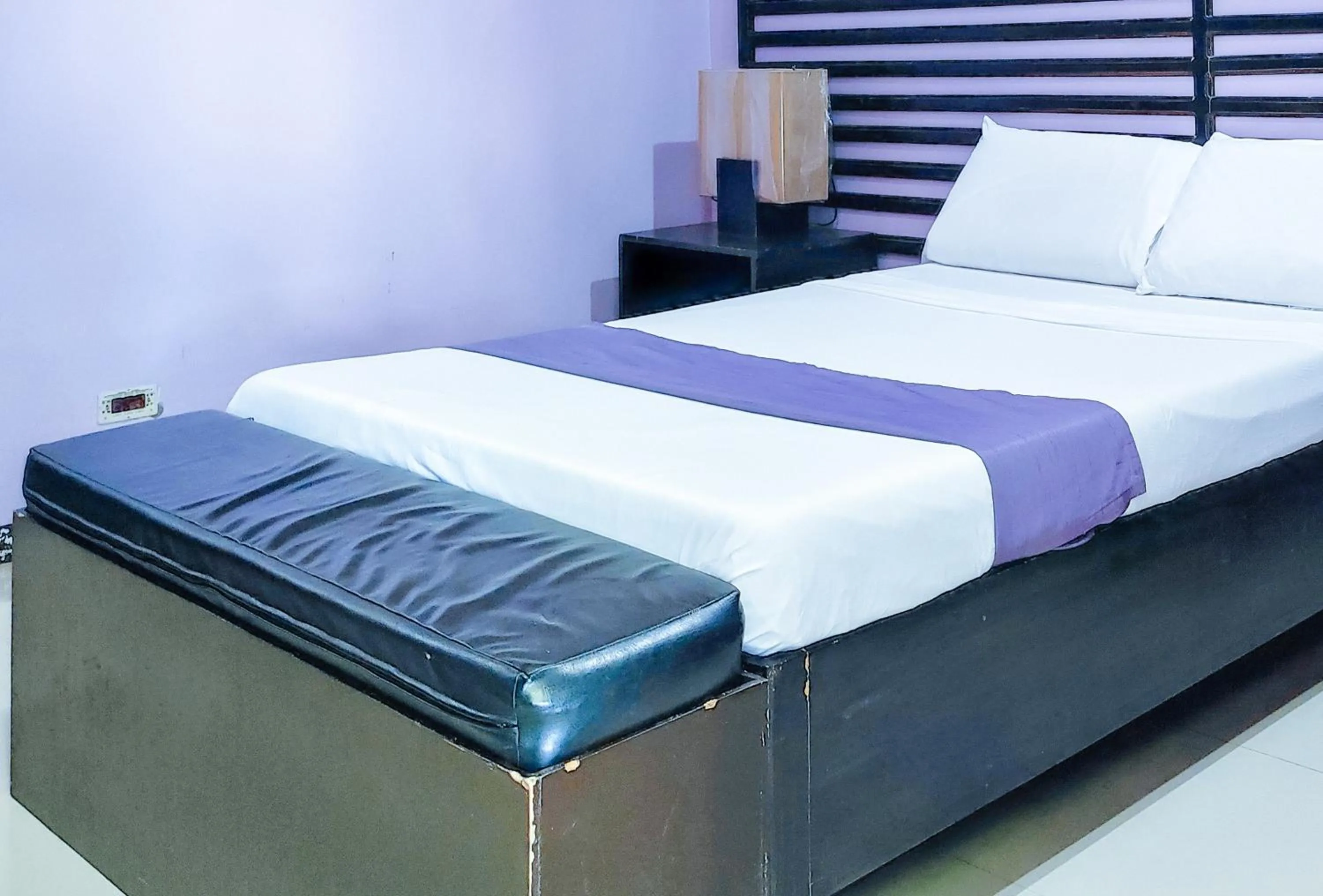 Bed in RedDoorz at Dream Haven Bed & Breakfast