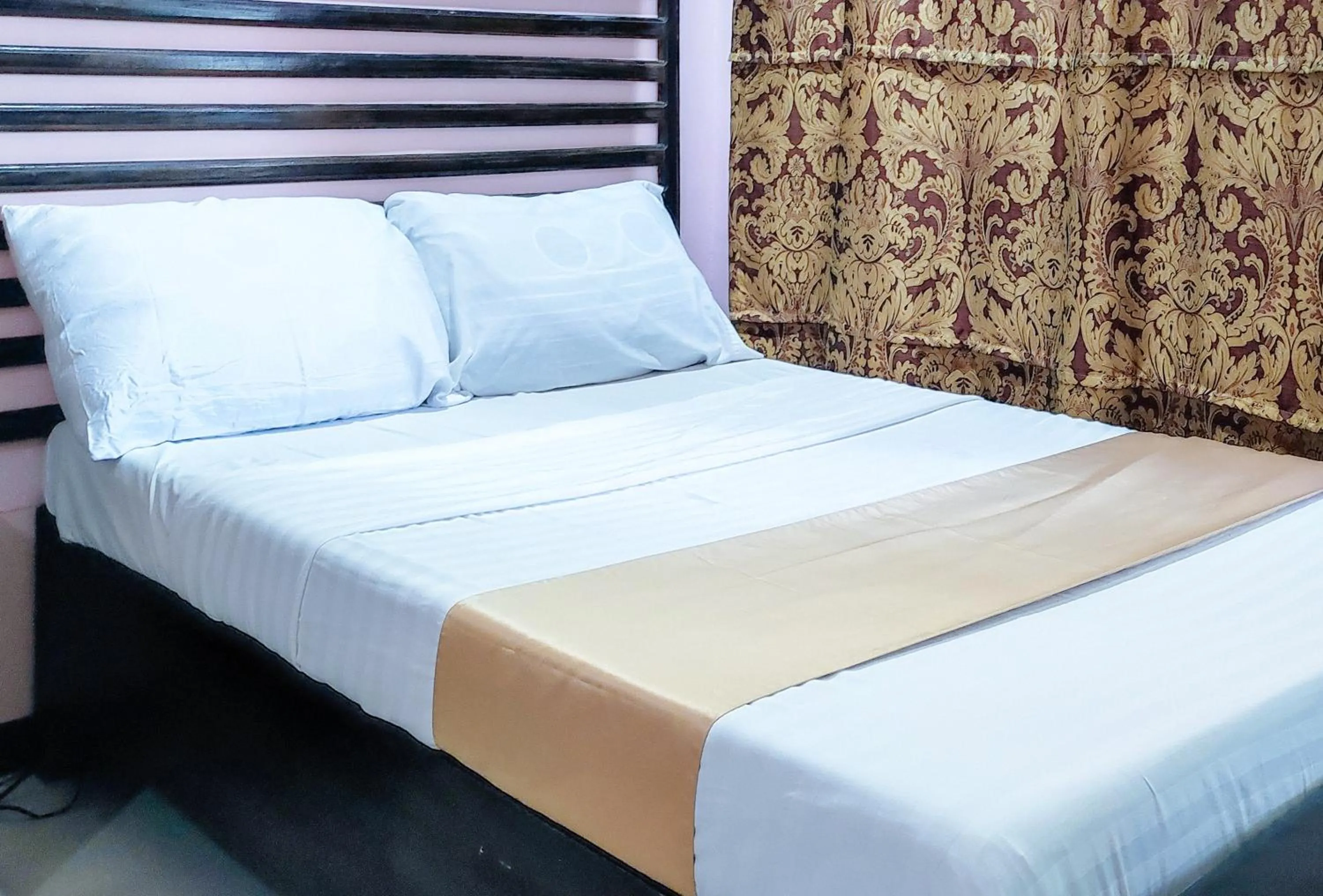 Bed in RedDoorz at Dream Haven Bed & Breakfast