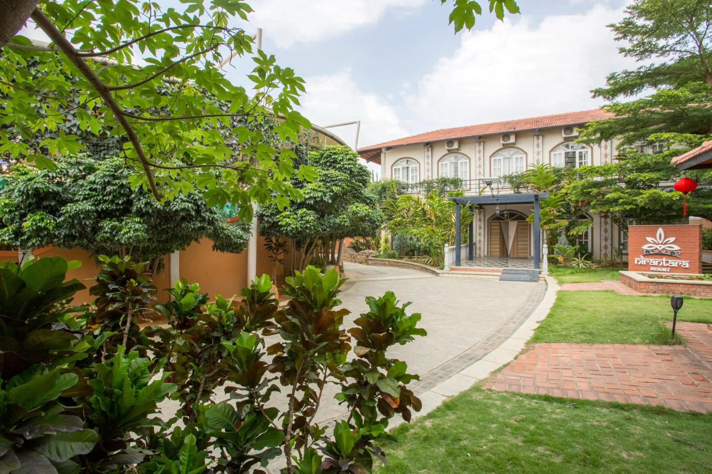 Nirantara Resort & Spa