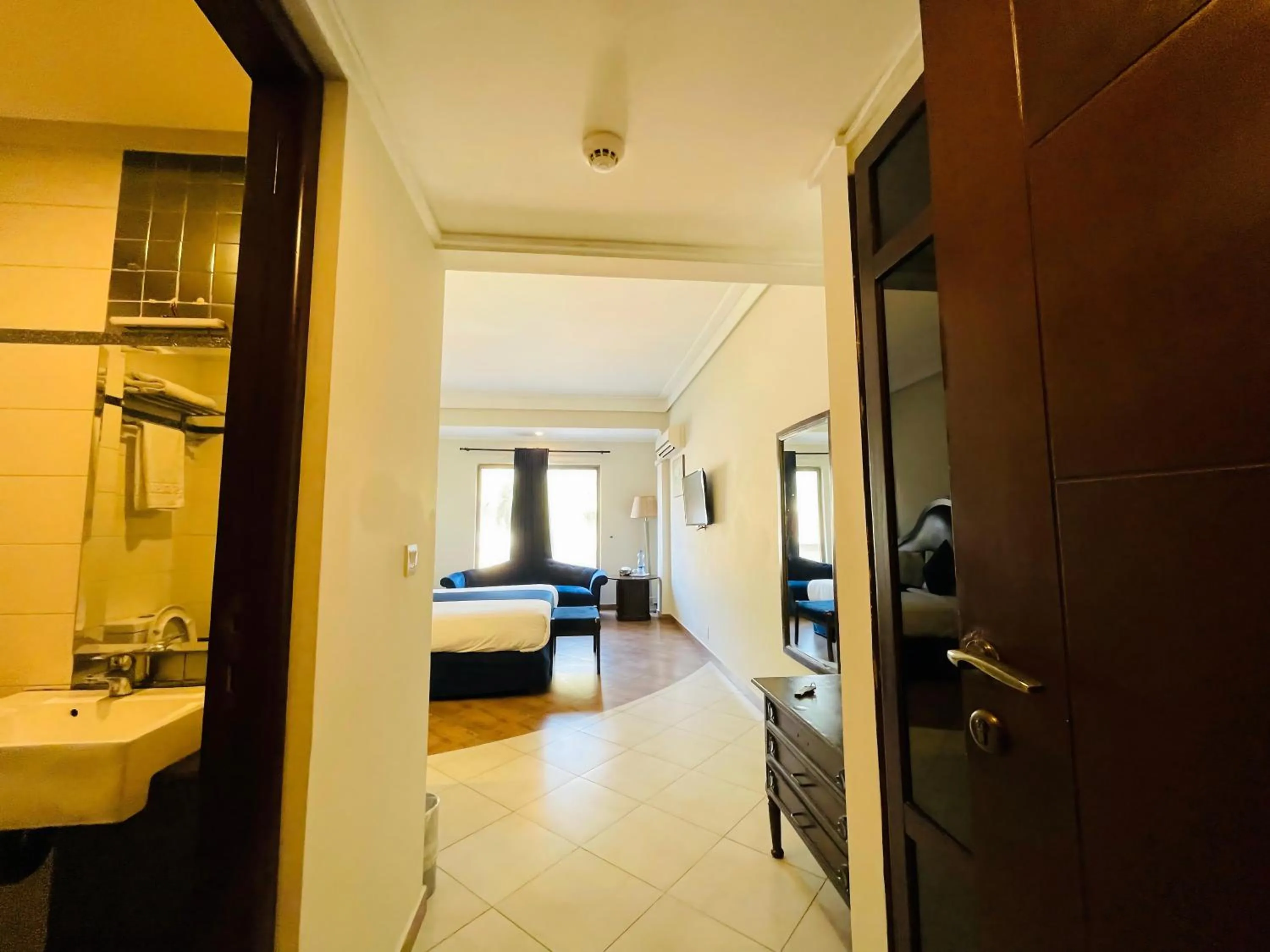 Bedroom, Bed in Grand Regency