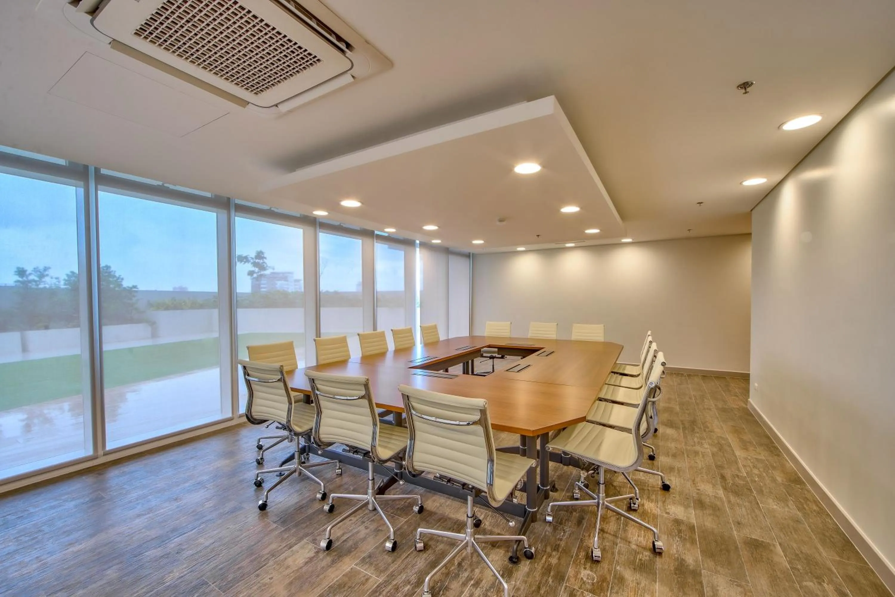 Meeting/conference room in The Connor Serviced Residences Managed by HII