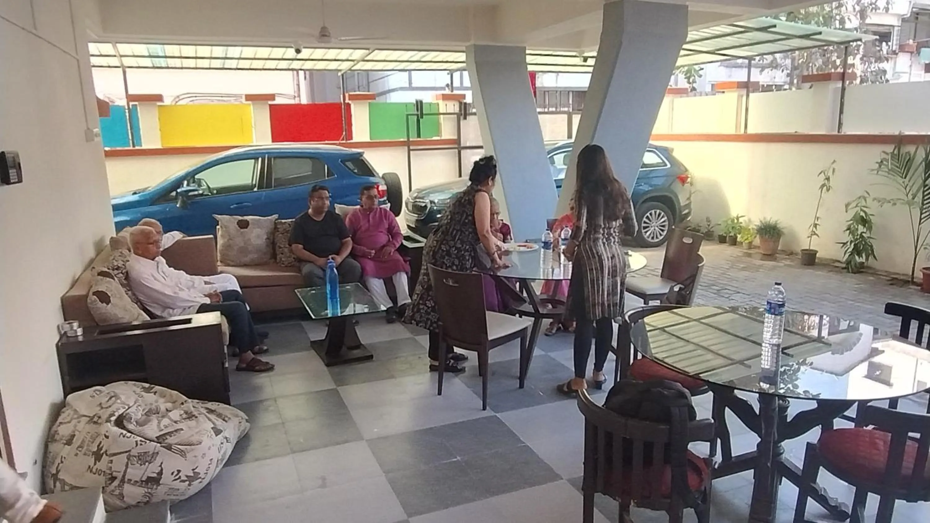 Dining area in DatsunG Studios