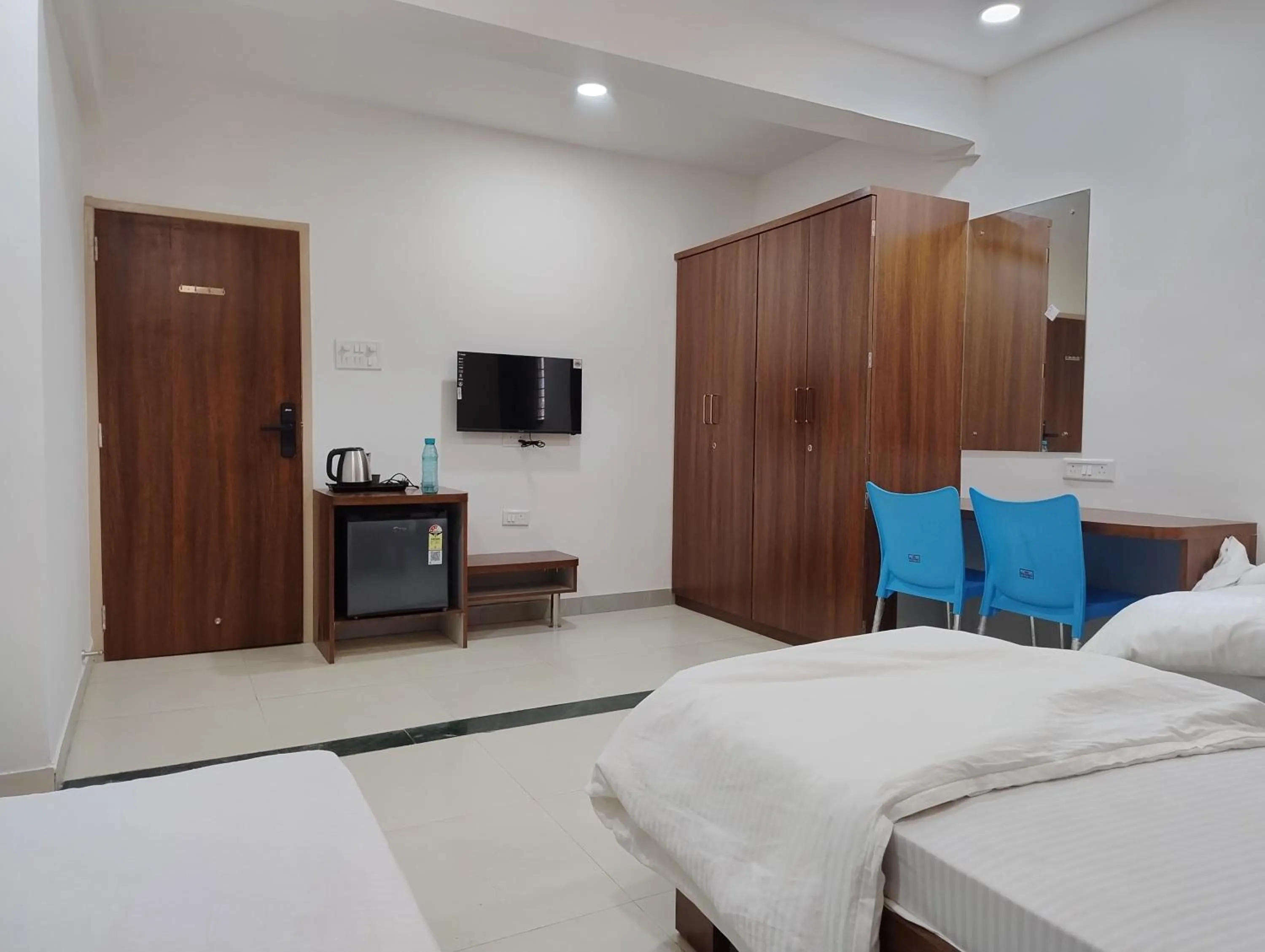 Bedroom, Bed in DatsunG Studios