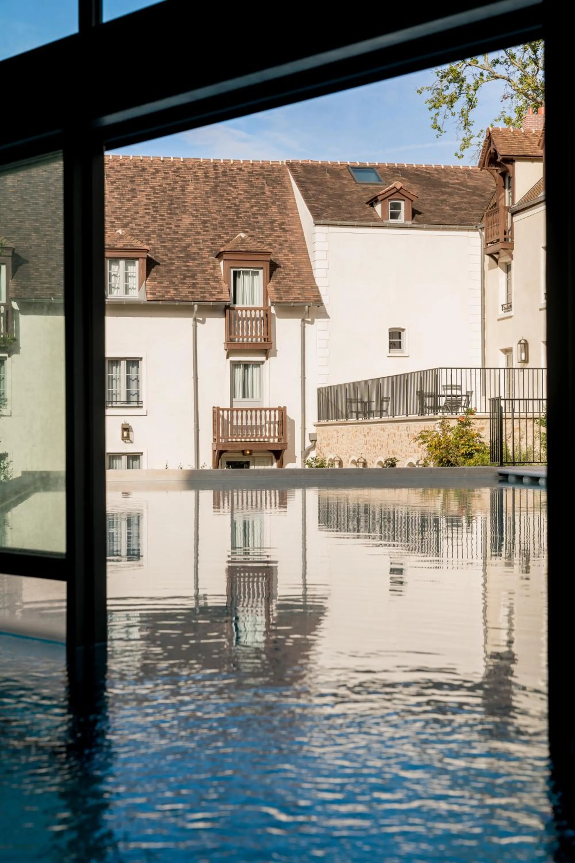 Swimming pool in Dolce by Wyndham Versailles - Domaine du Montcel