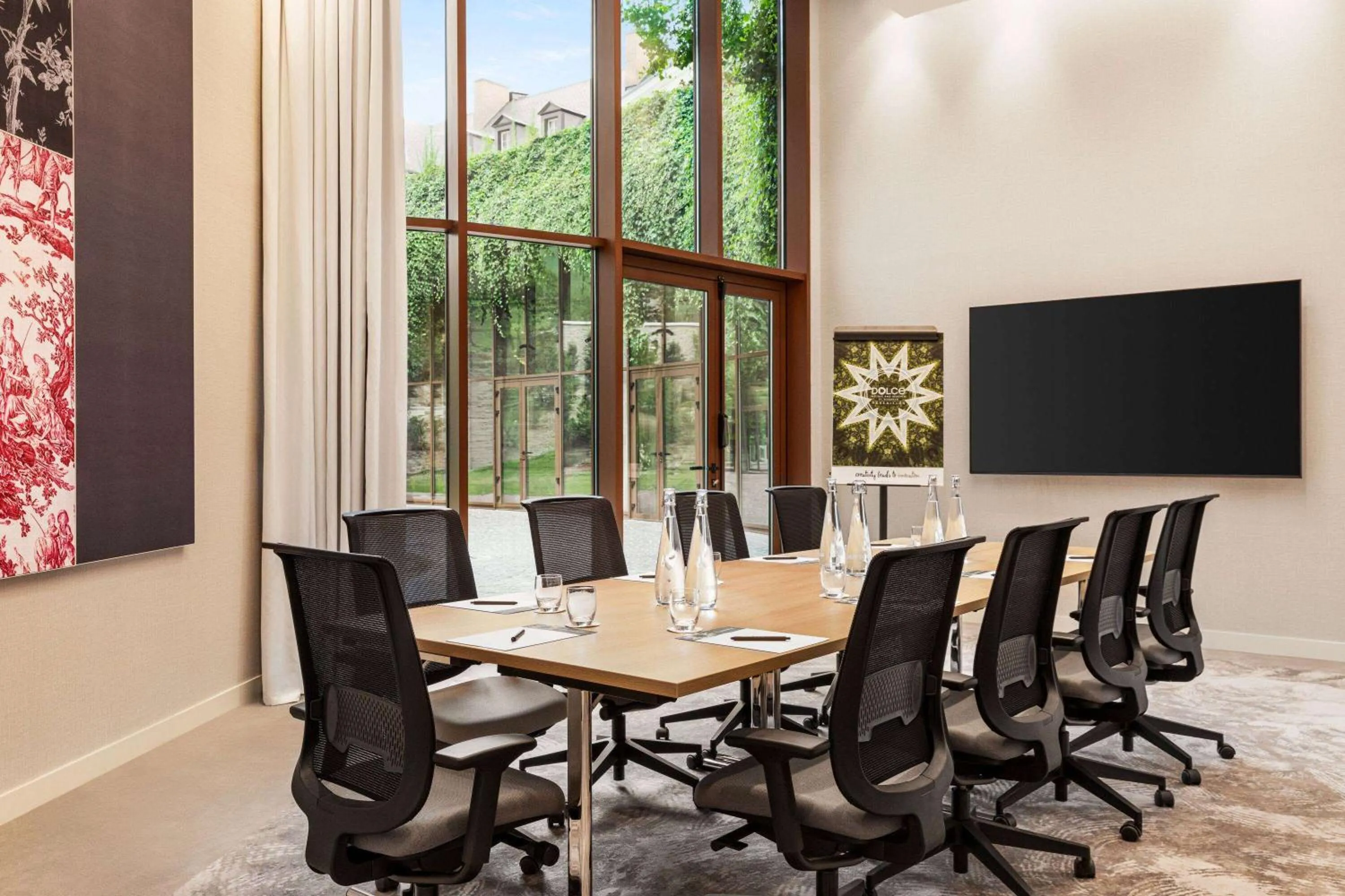 Business facilities in Dolce by Wyndham Versailles - Domaine du Montcel
