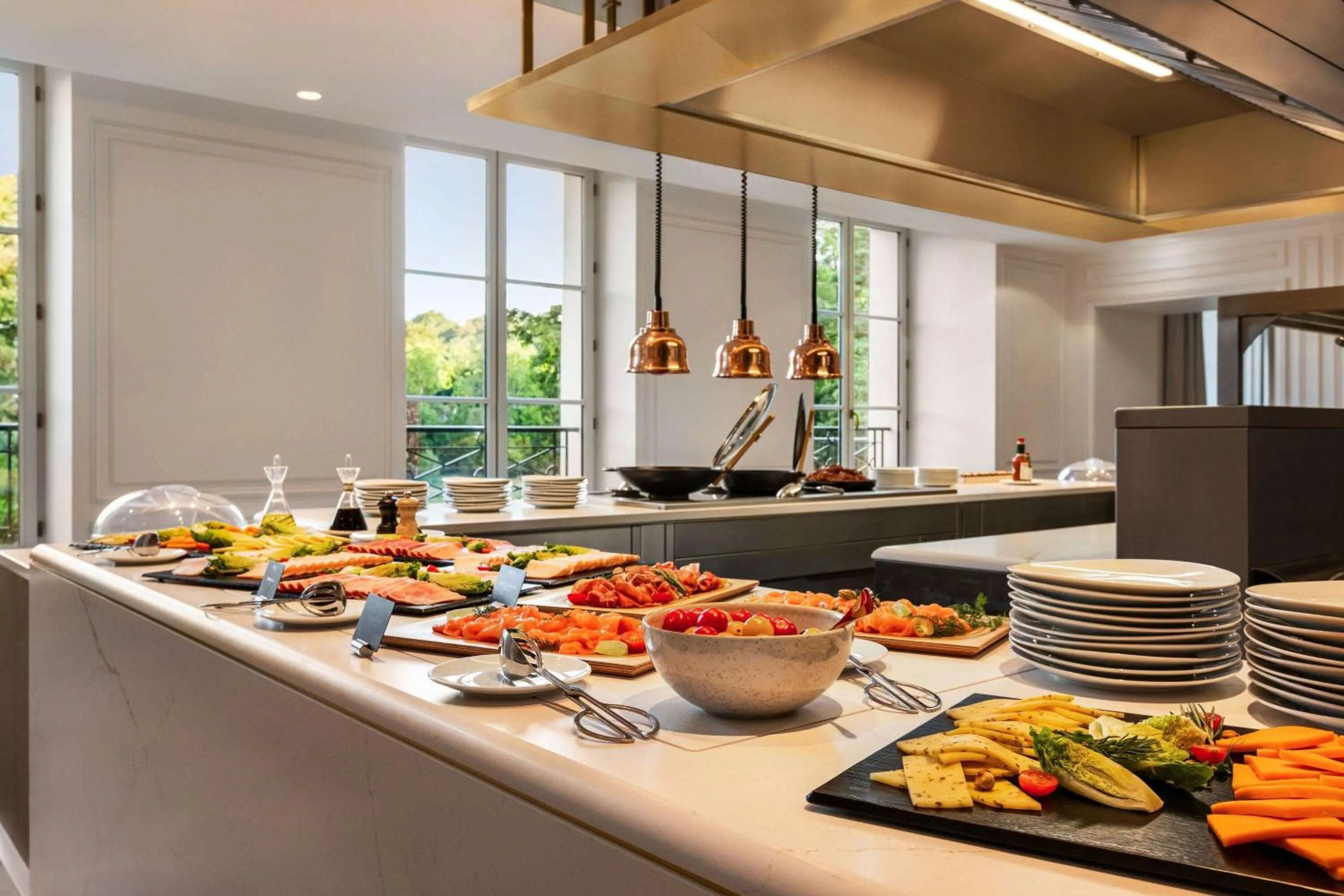 Breakfast in Dolce by Wyndham Versailles - Domaine du Montcel