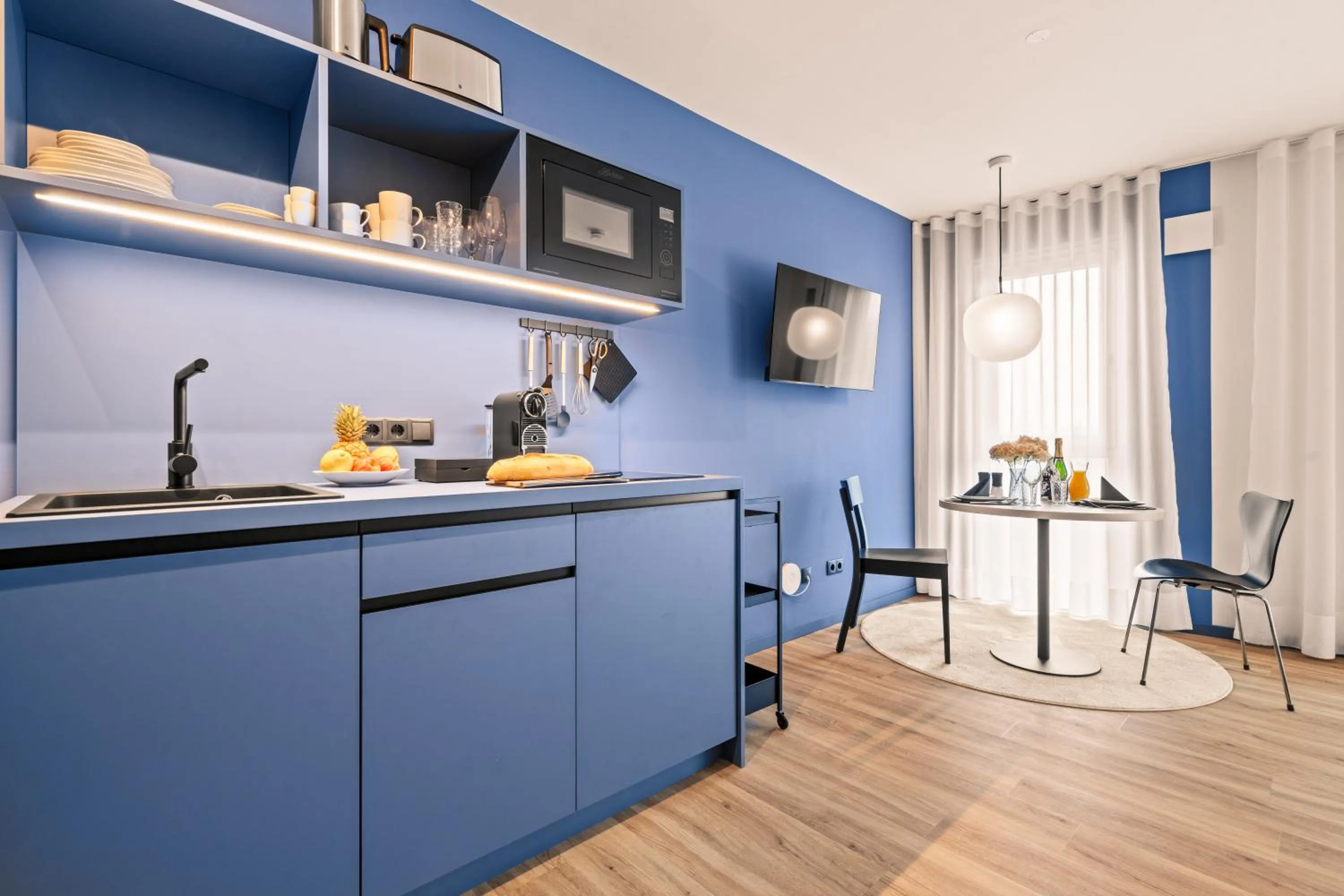 Kitchen or kitchenette in Motel42-Temporary Living
