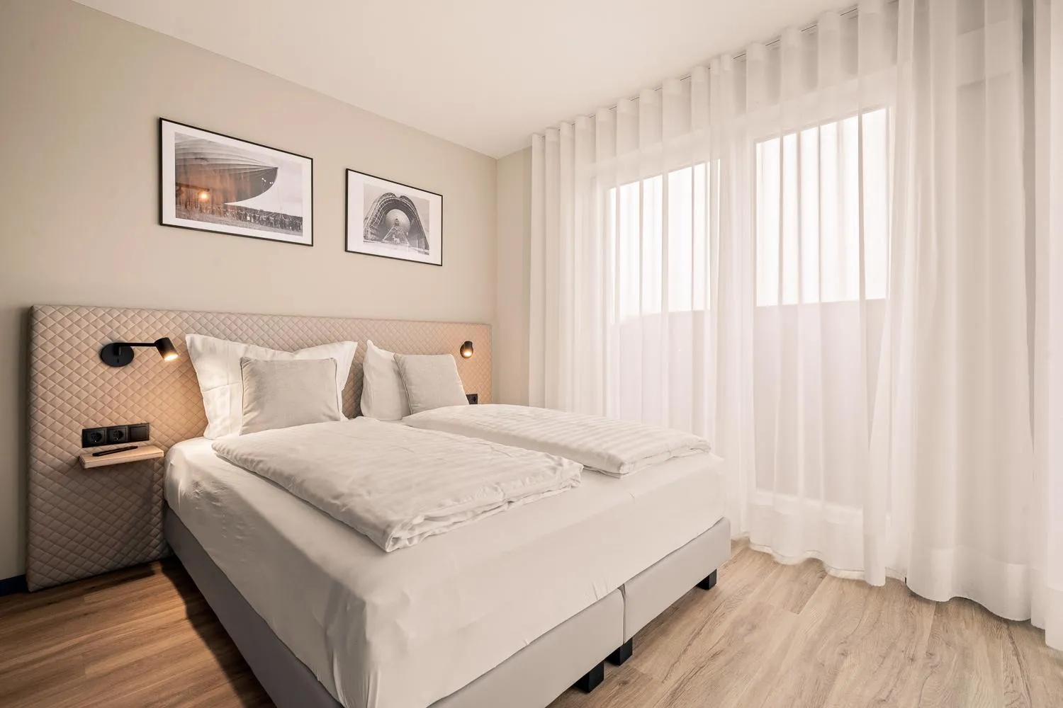 Bed in Motel42-Temporary Living