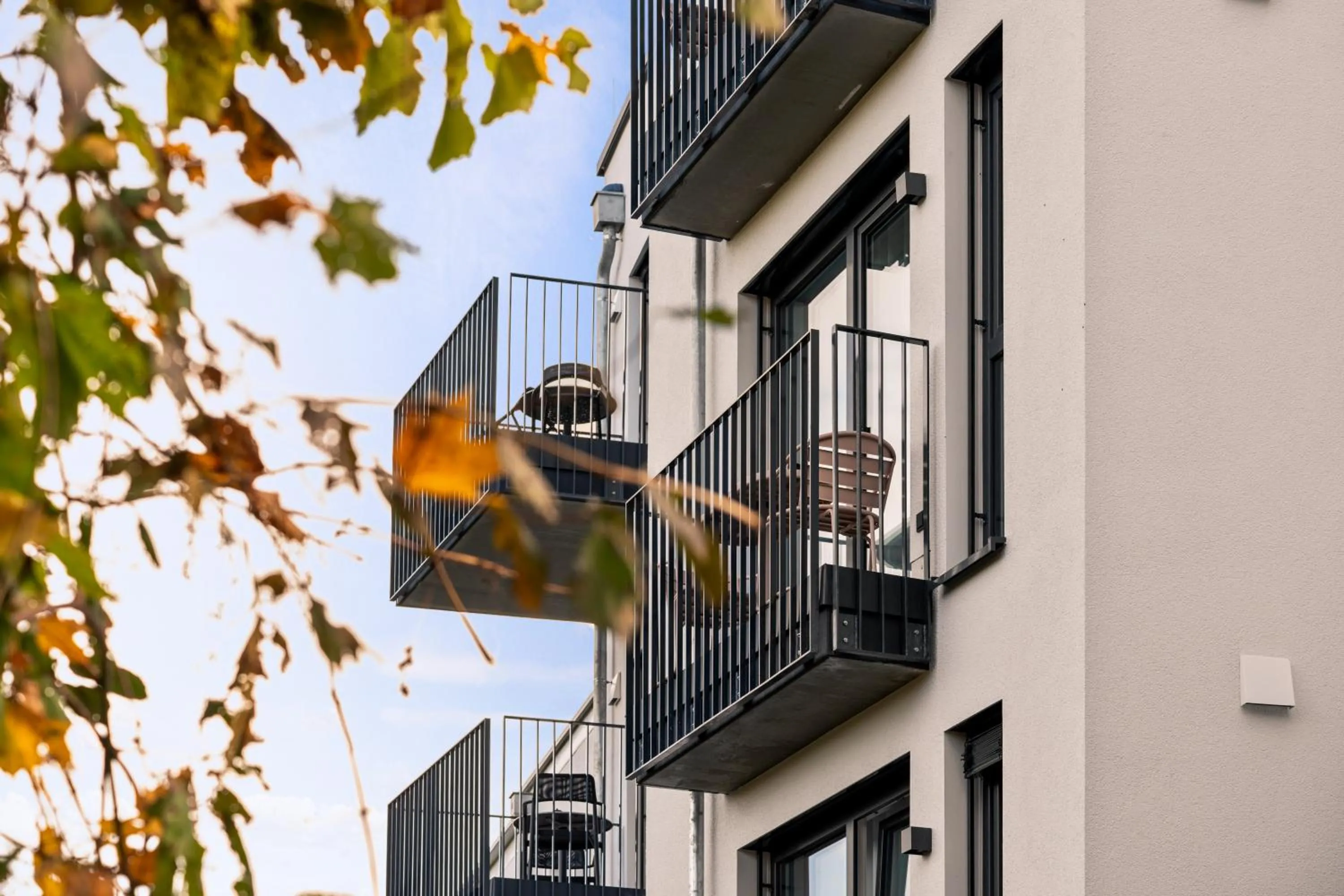 Property building in Motel42-Temporary Living