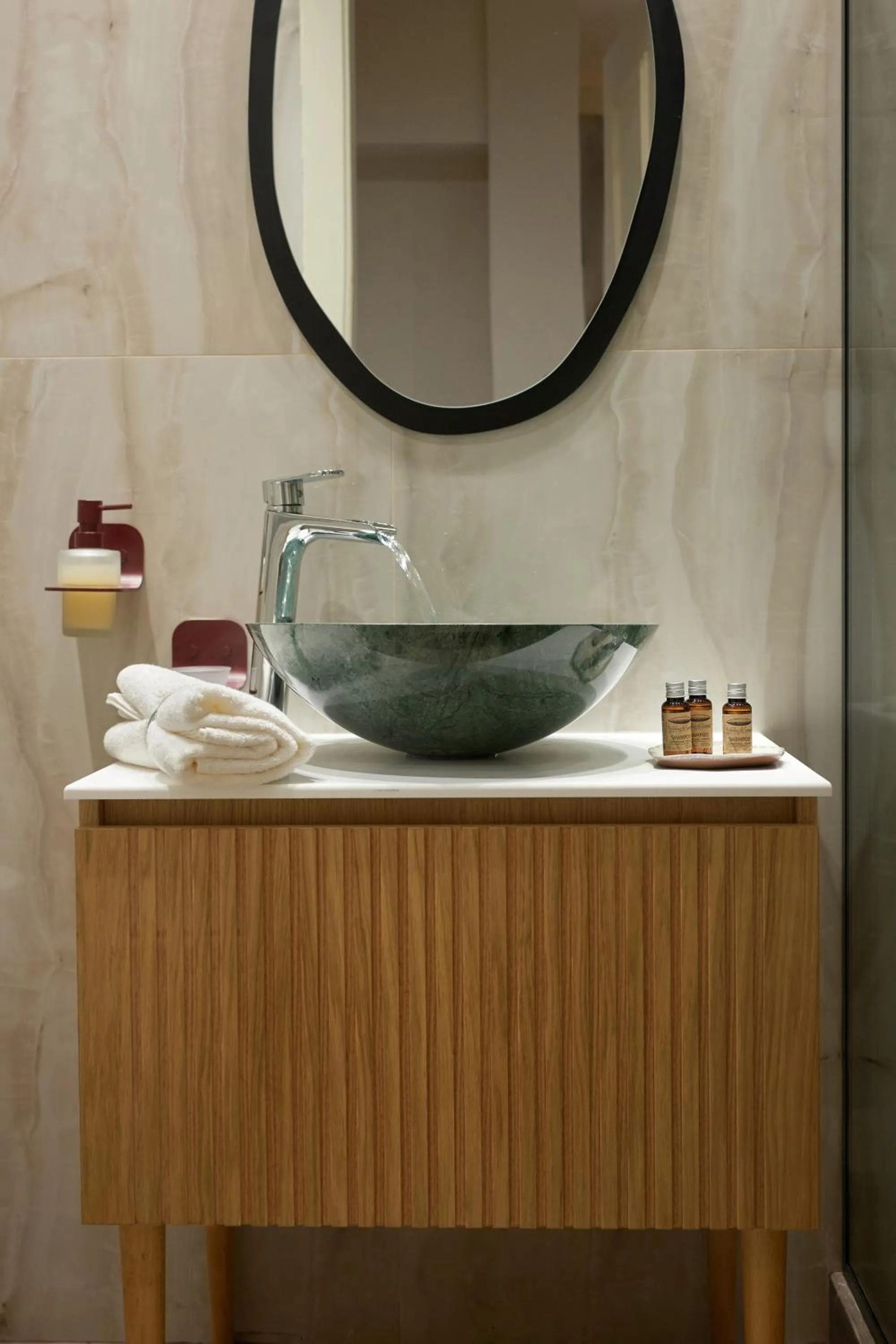 Bathroom in Rastoni Acropolis Uniquely Located Stylish Apartments