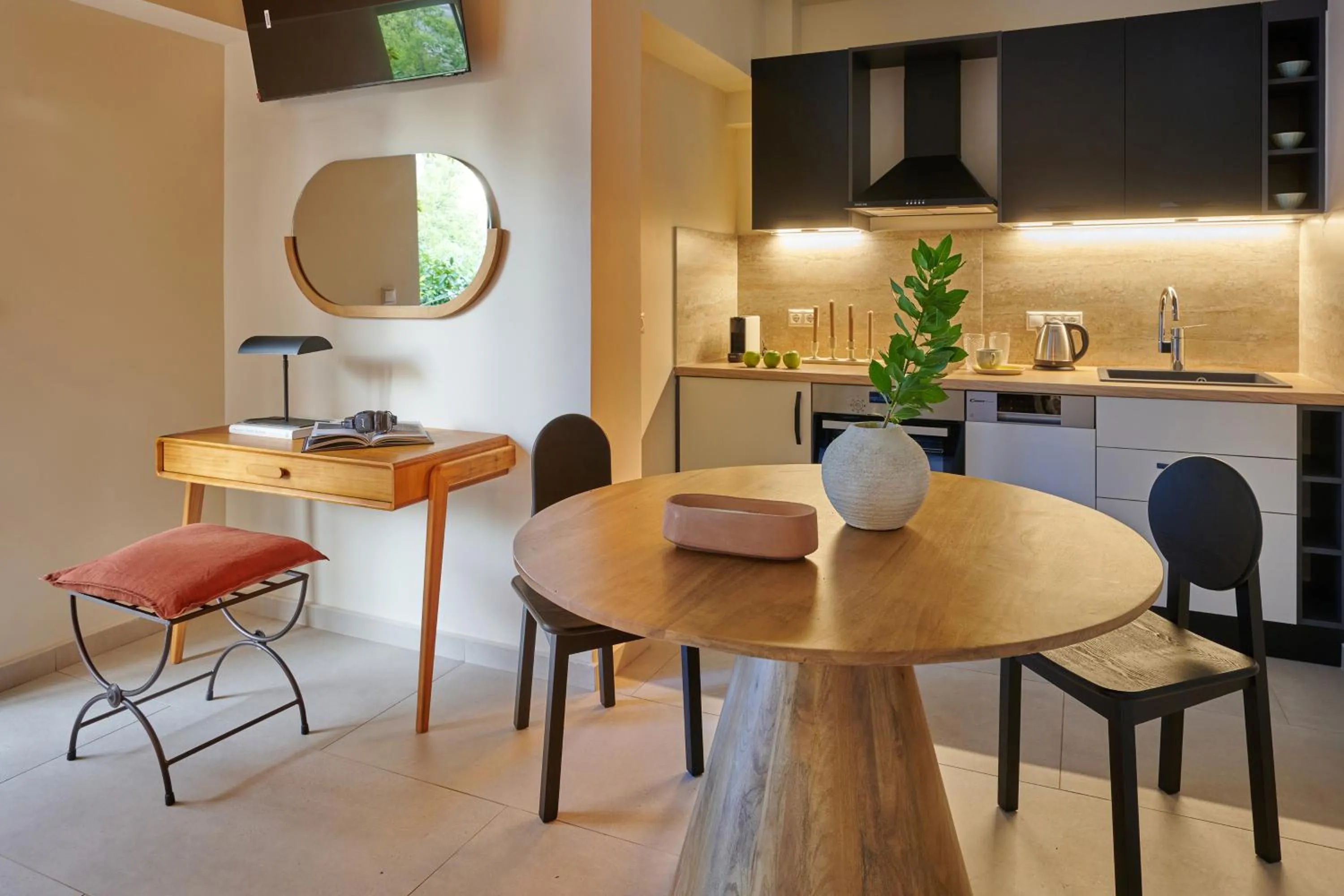 Kitchen or kitchenette in Rastoni Acropolis Uniquely Located Stylish Apartments
