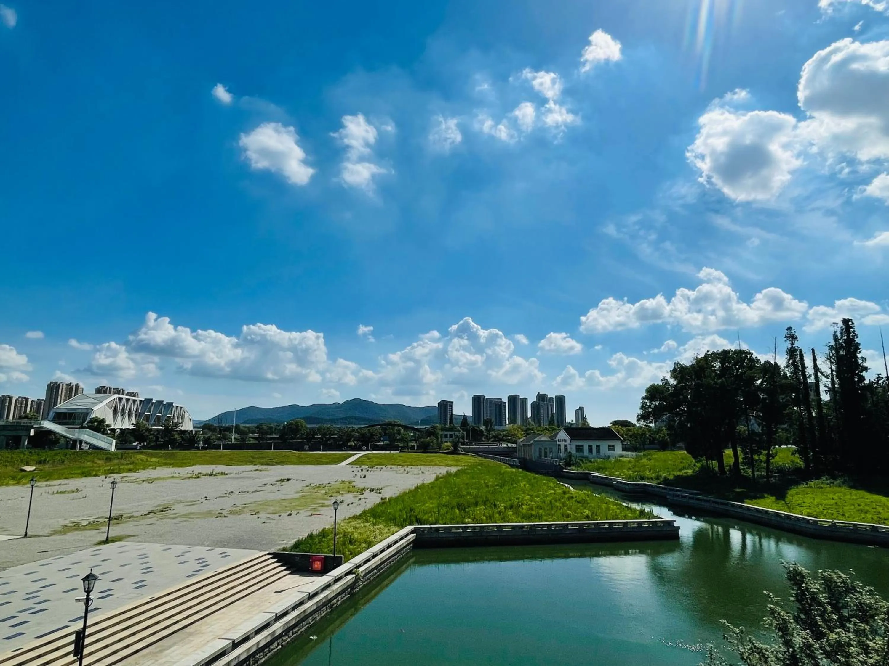 Property building in Suzhou Xushuguan Blossm House