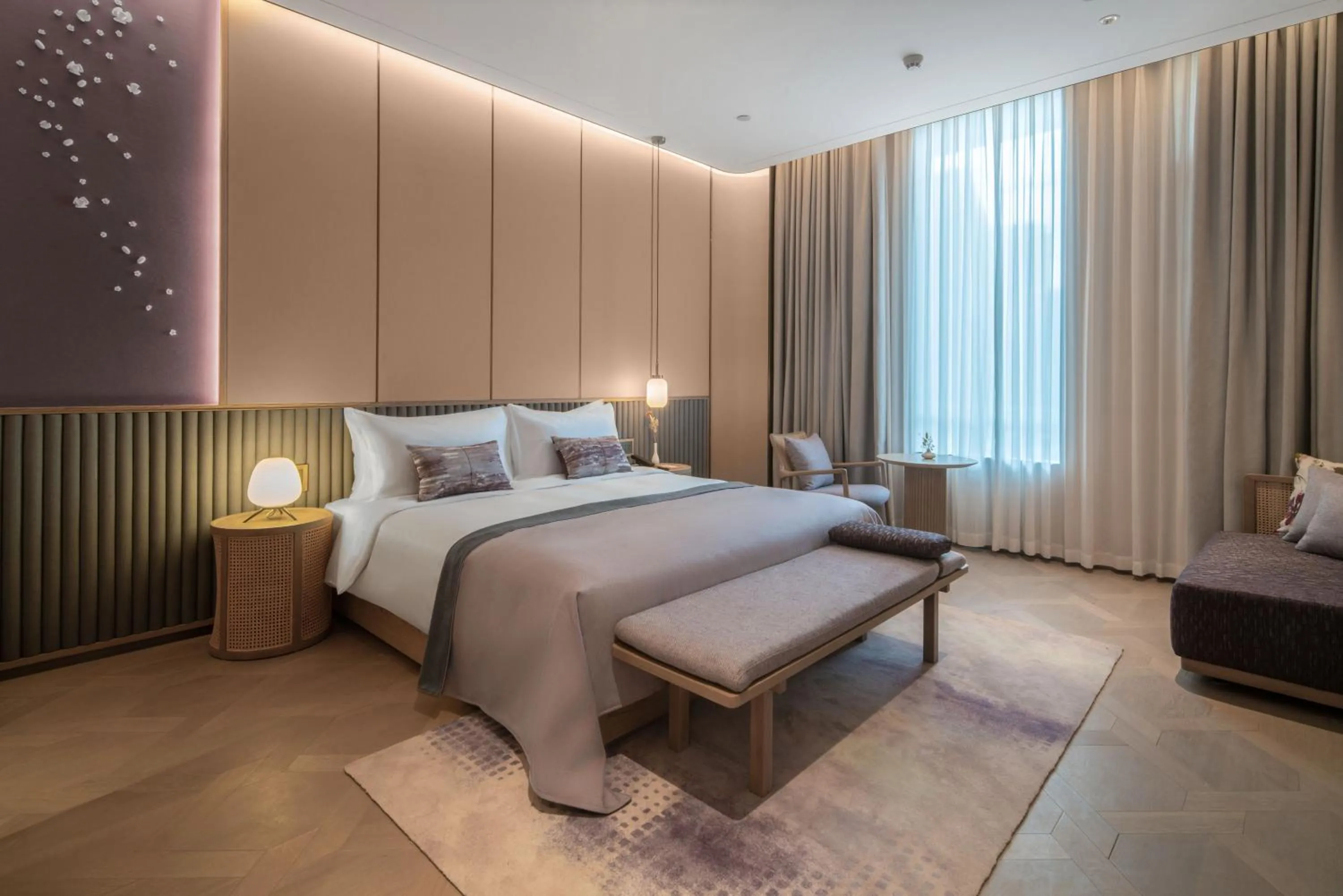 Bed in Suzhou Xushuguan Blossm House