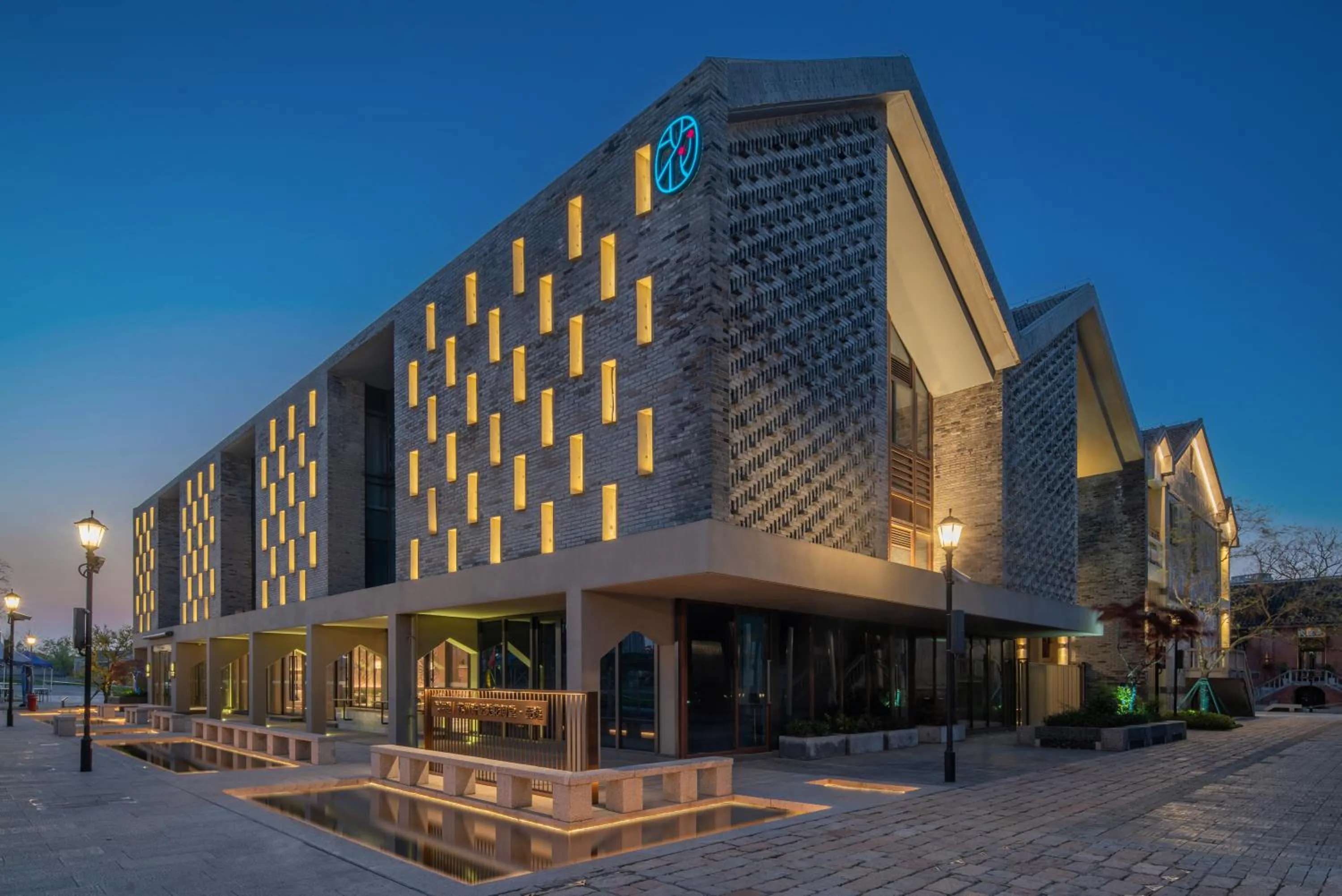 Property building in Suzhou Xushuguan Blossm House