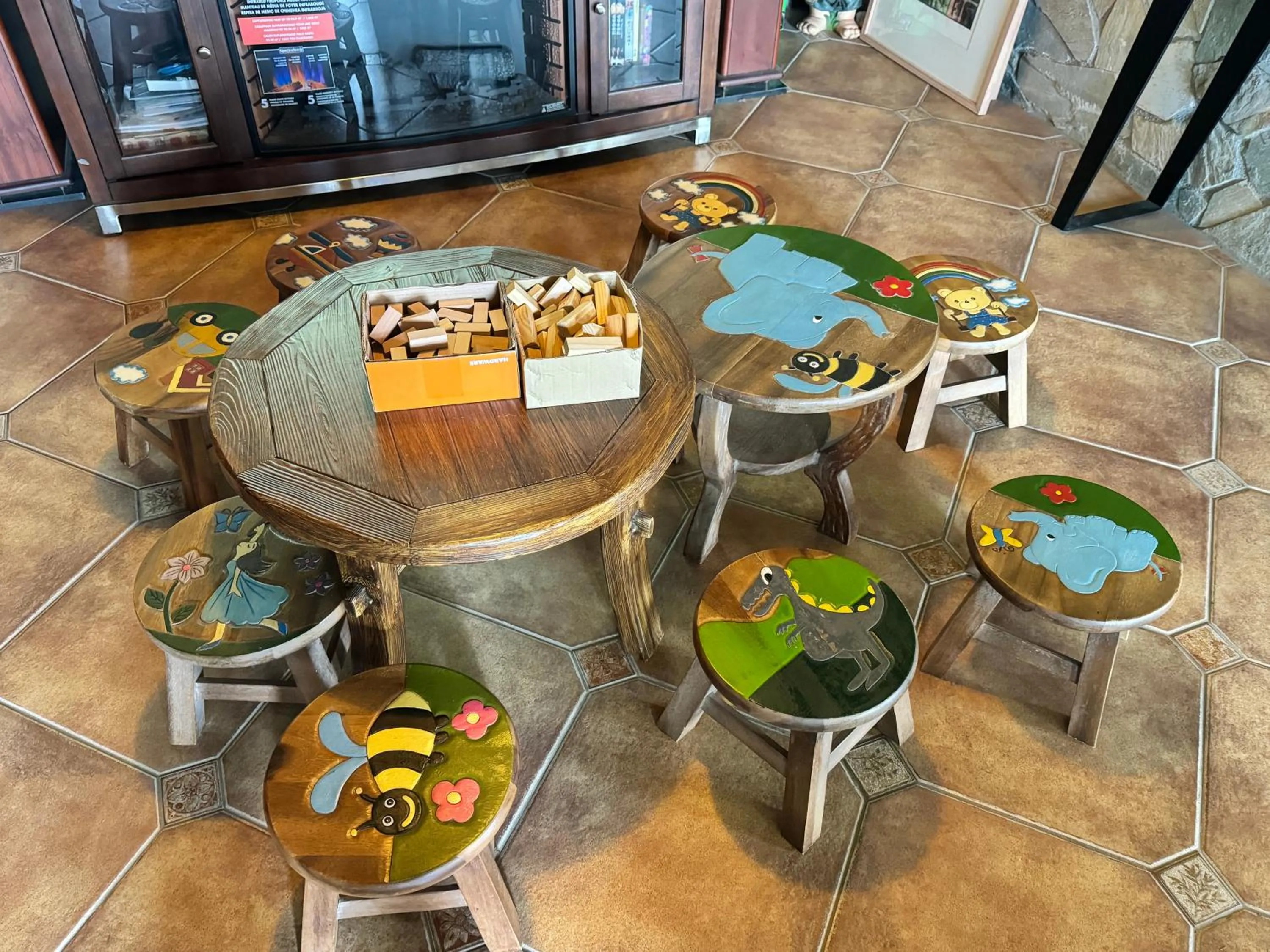 Children play ground in 日初雲來民宿