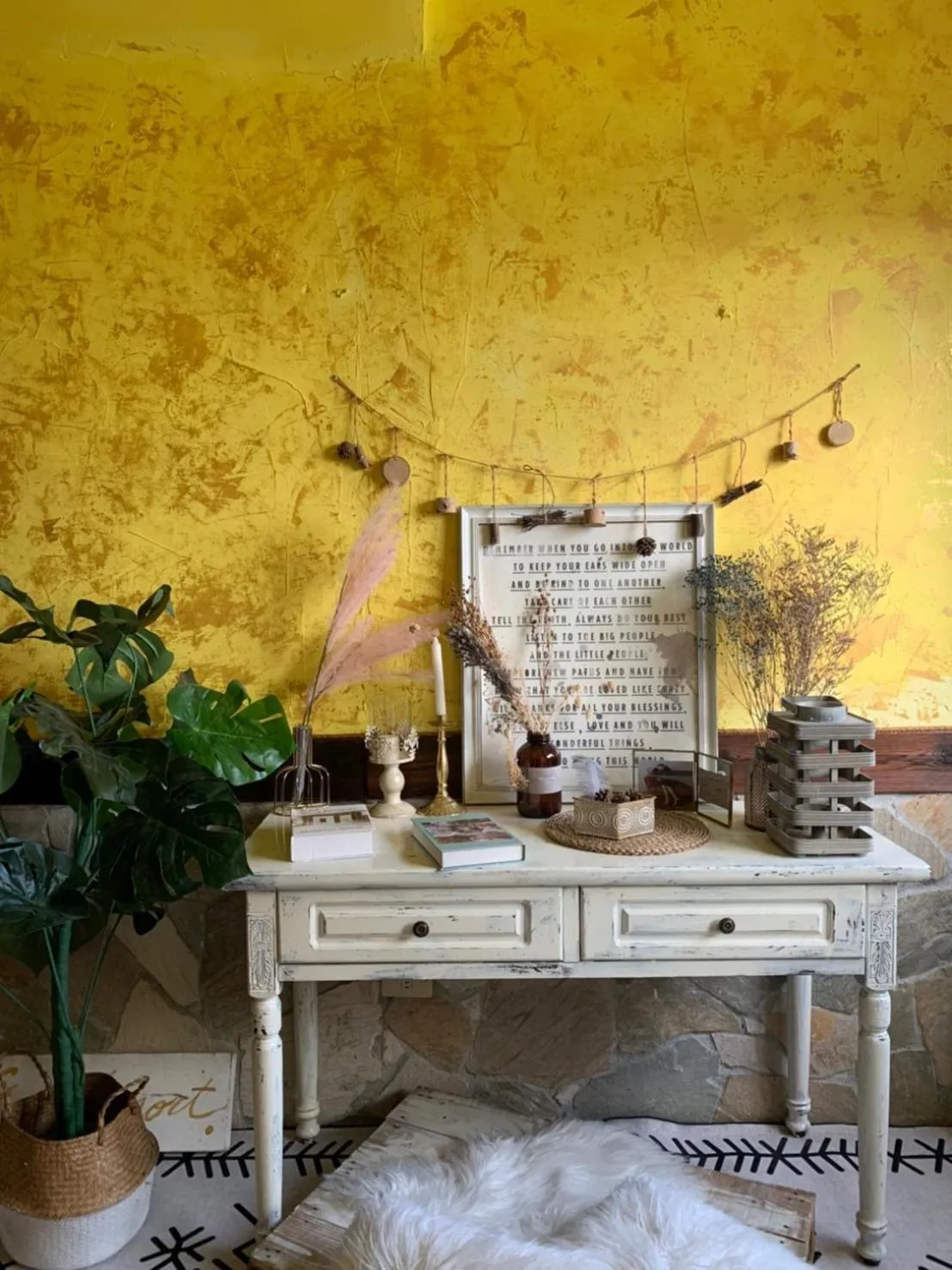 Decorative detail in 日初雲來民宿