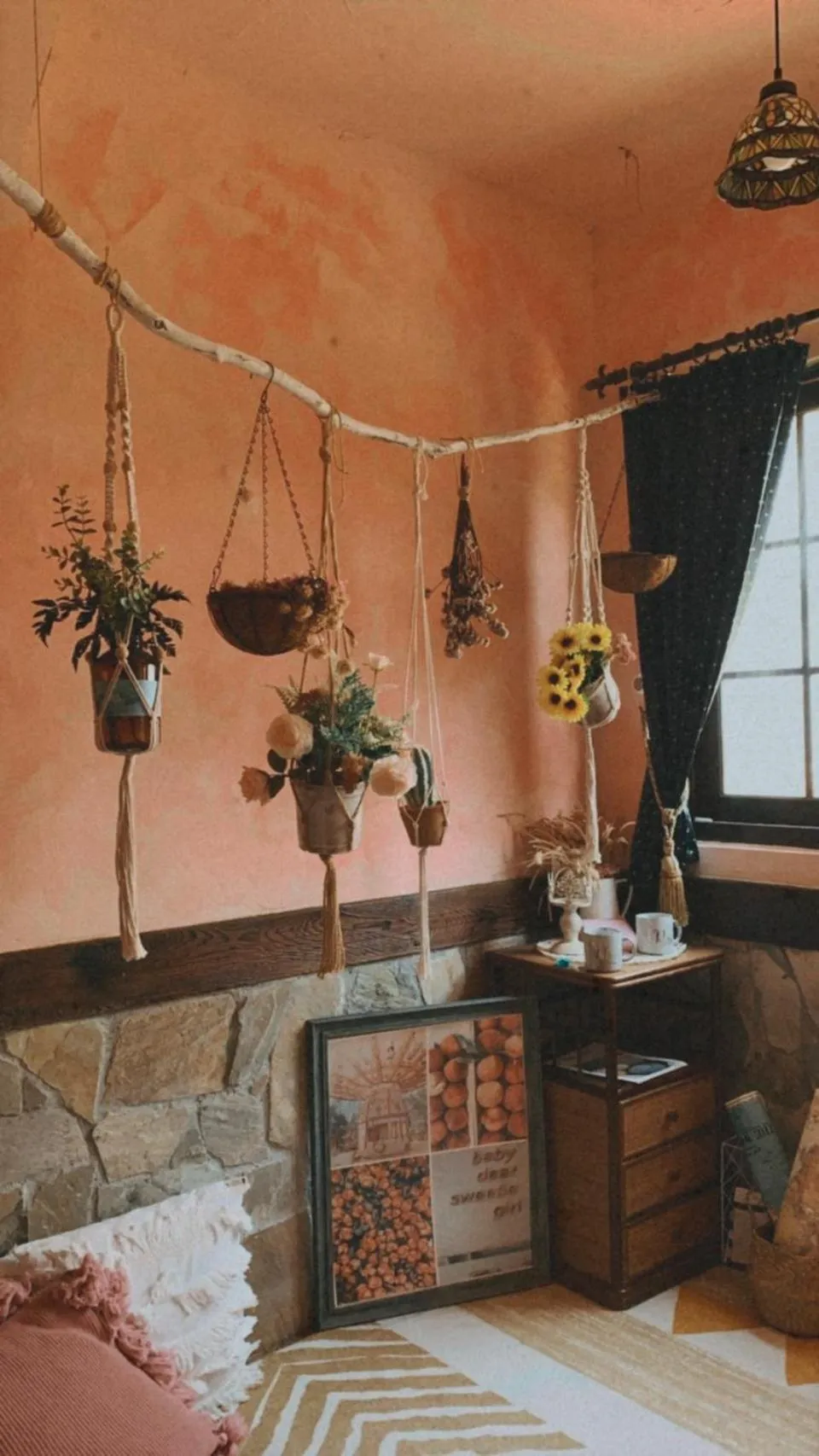 Seating area, Bed in 日初雲來民宿