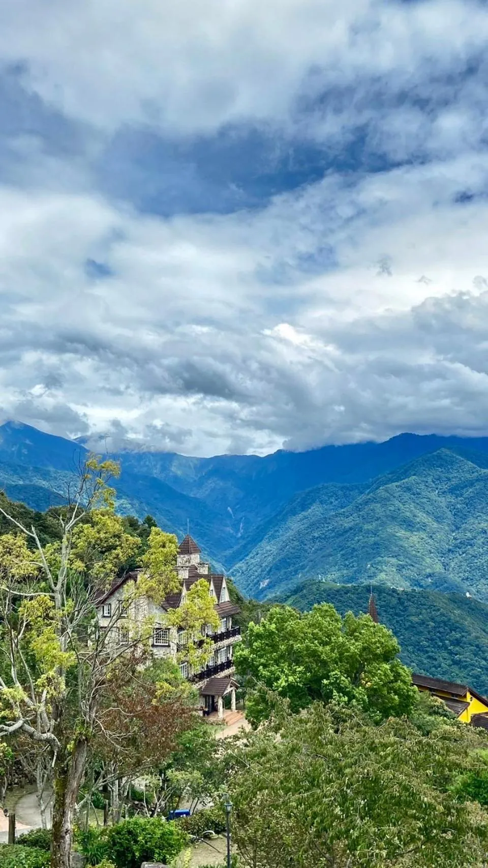 Property building in 日初雲來民宿