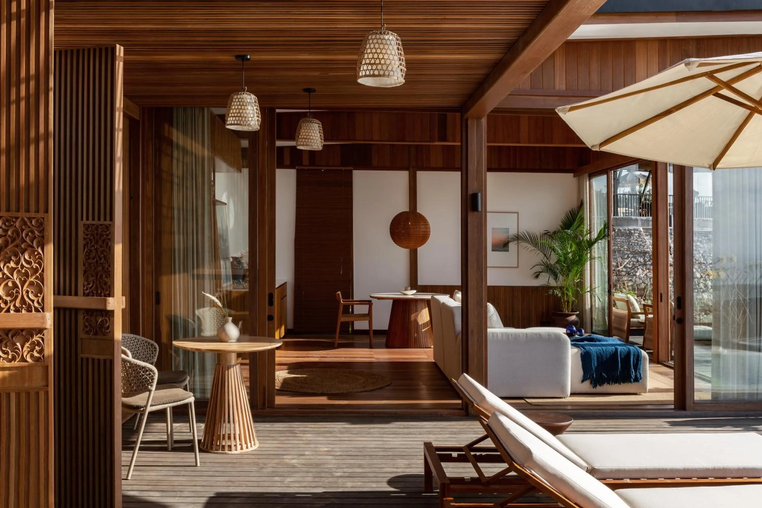 Seating area in Ocean View Villas by Grün