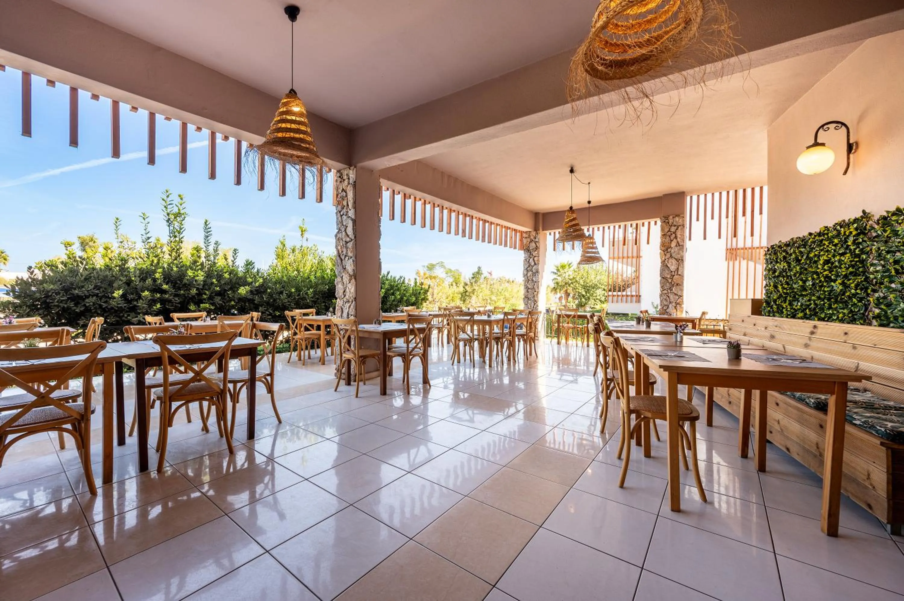 Restaurant/places to eat in Aegean Bay Hotel
