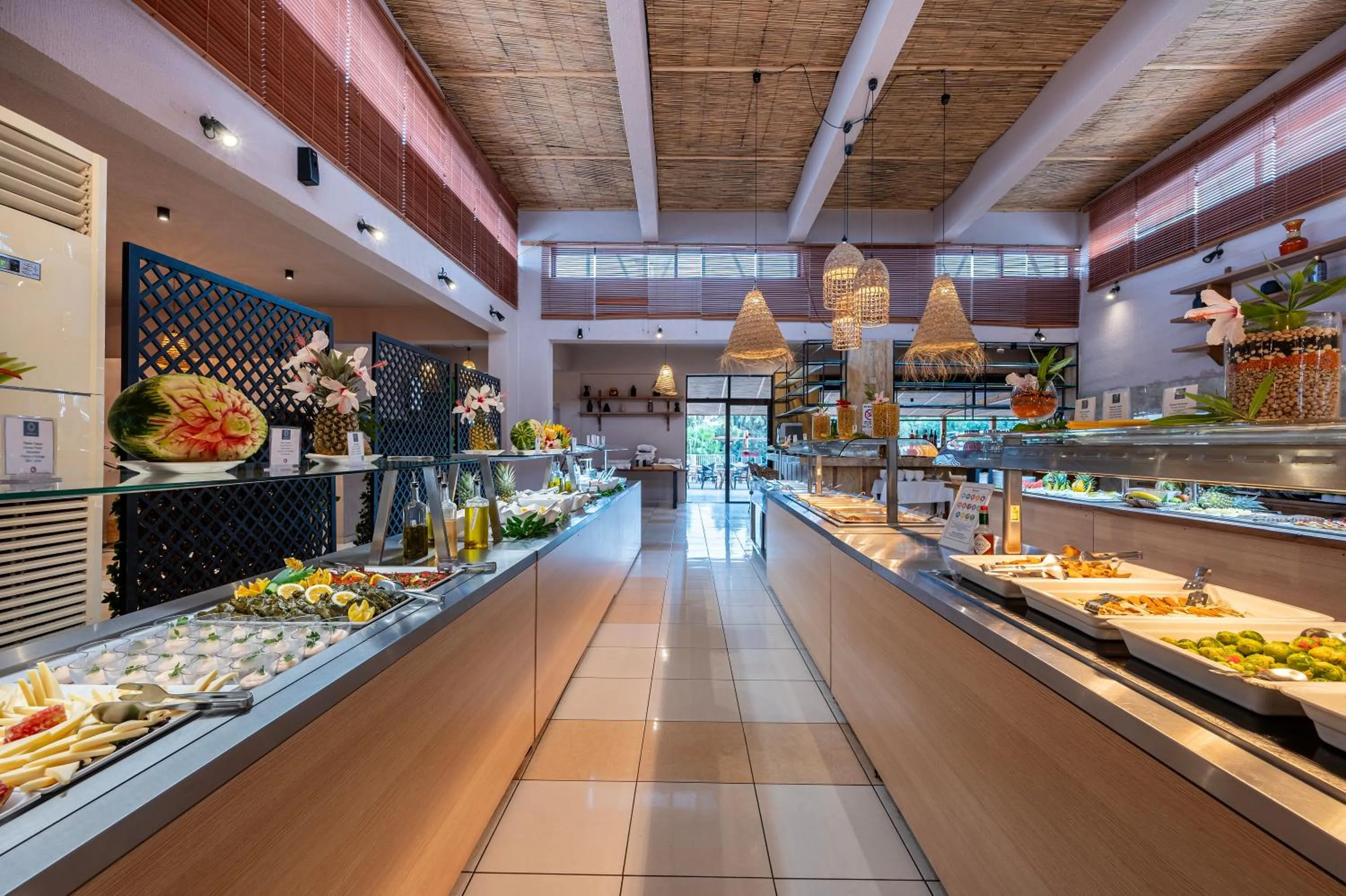 Food and drinks in Aegean Bay Hotel