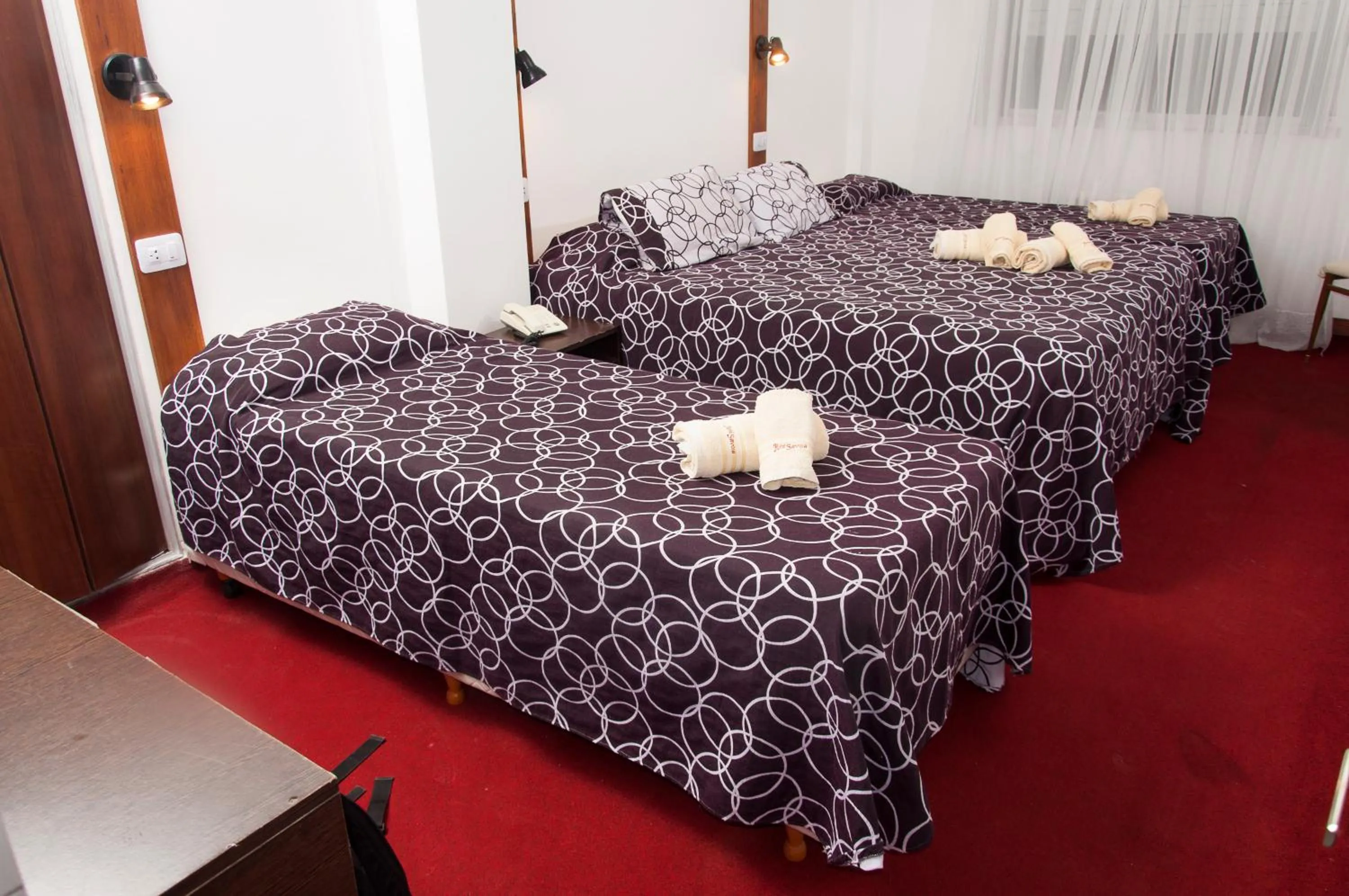 Family Room with Private Bathroom in Hotel Savoia