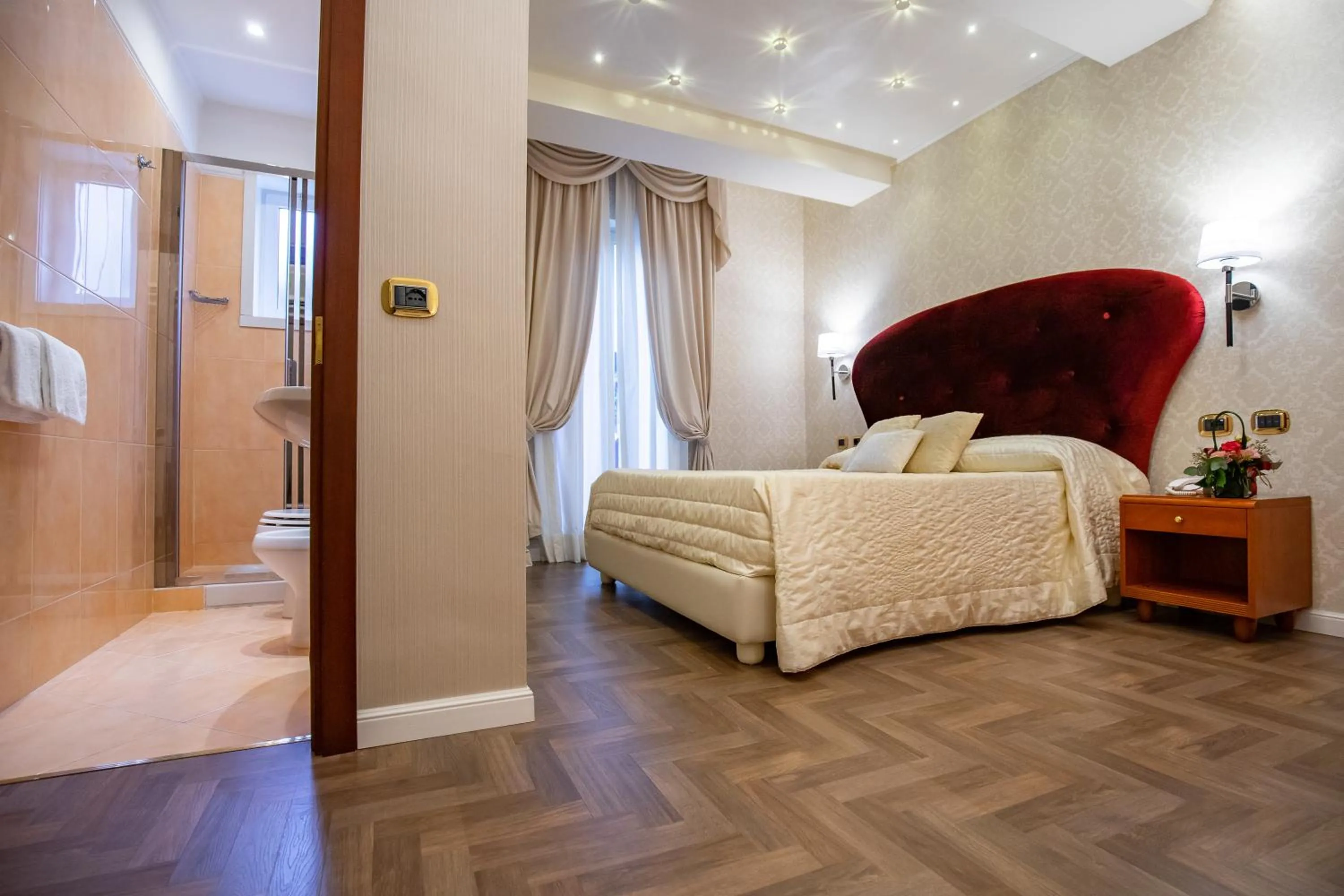 Bed in Boutique Hotel Puccini