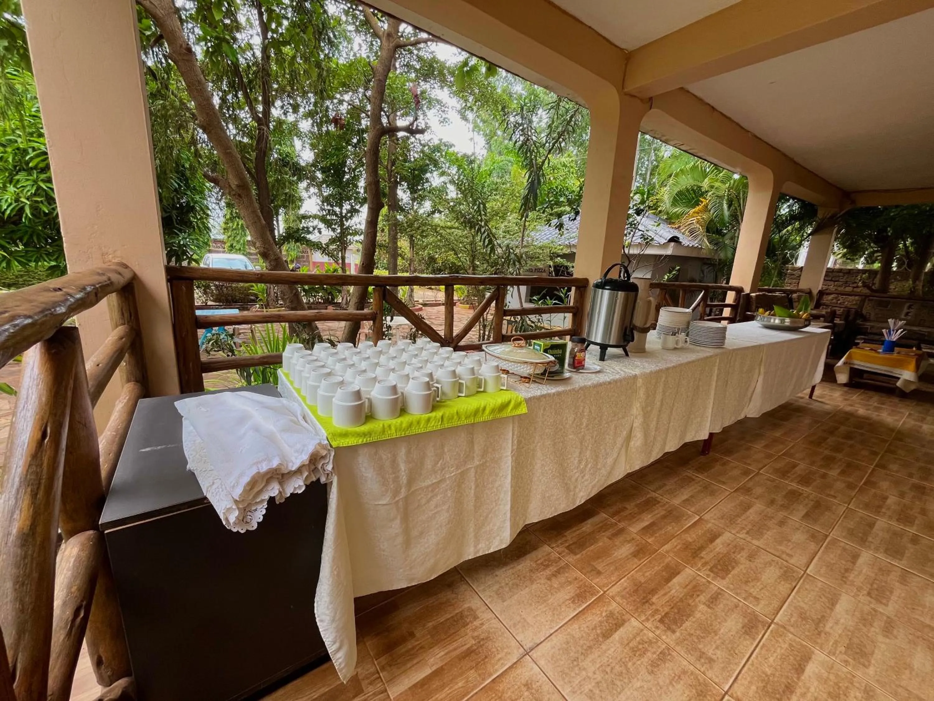 Lavic Country Resort Adjumani