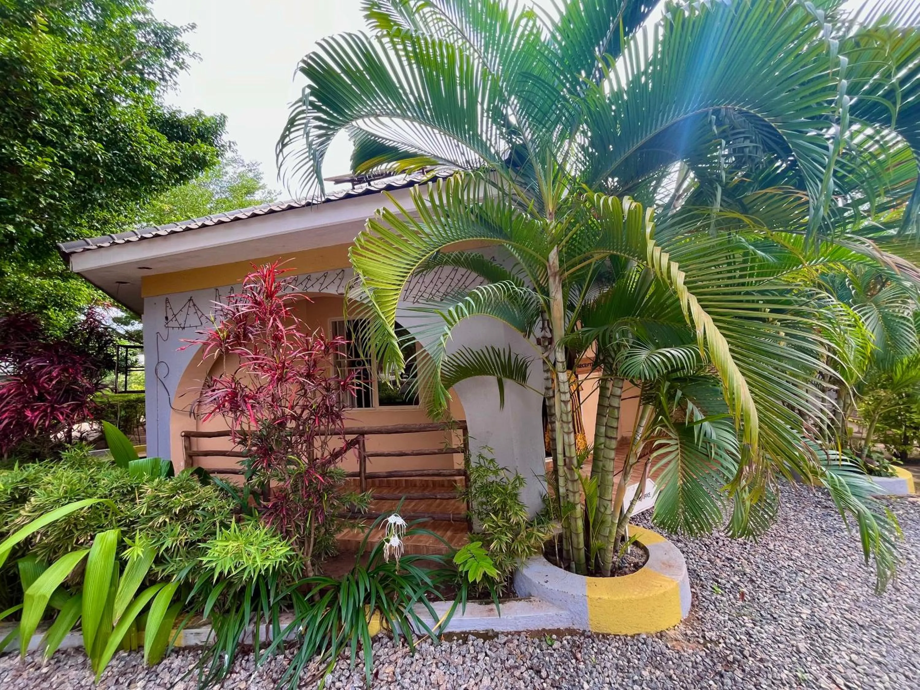 Lavic Country Resort Adjumani