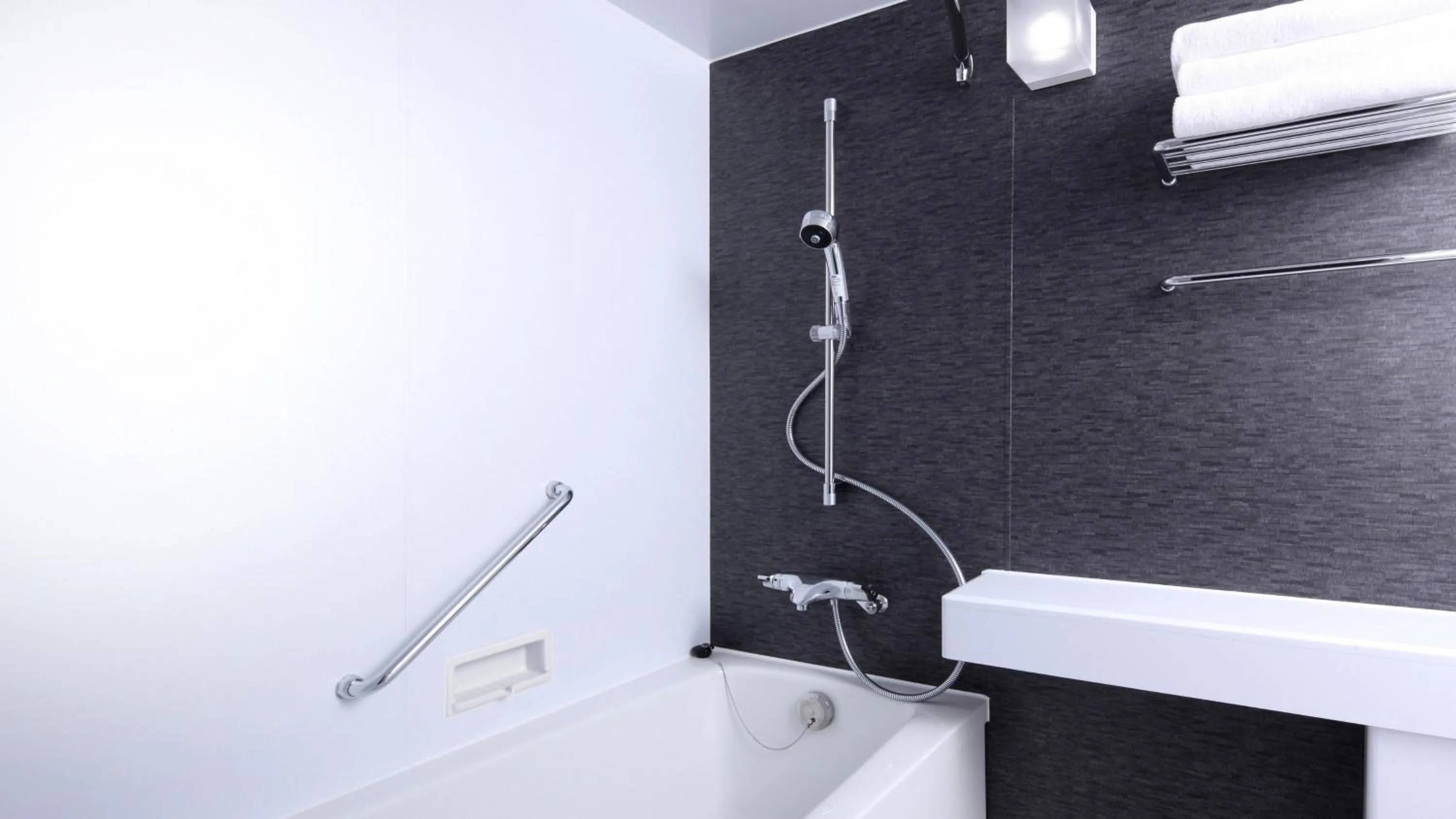 Photo of the whole room in ANA Crowne Plaza Niigata by IHG