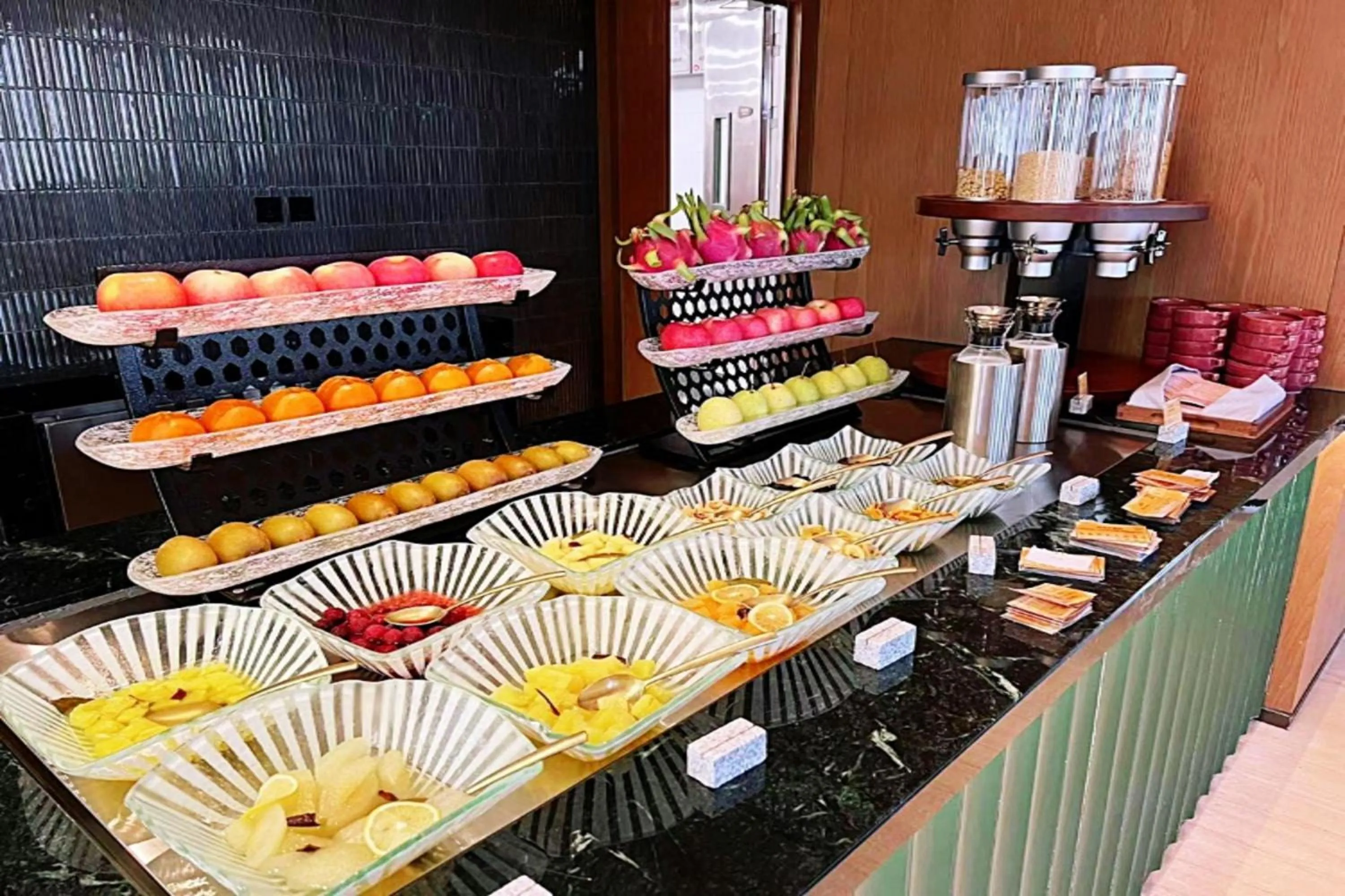 Breakfast in voco Jincheng Danhe by IHG