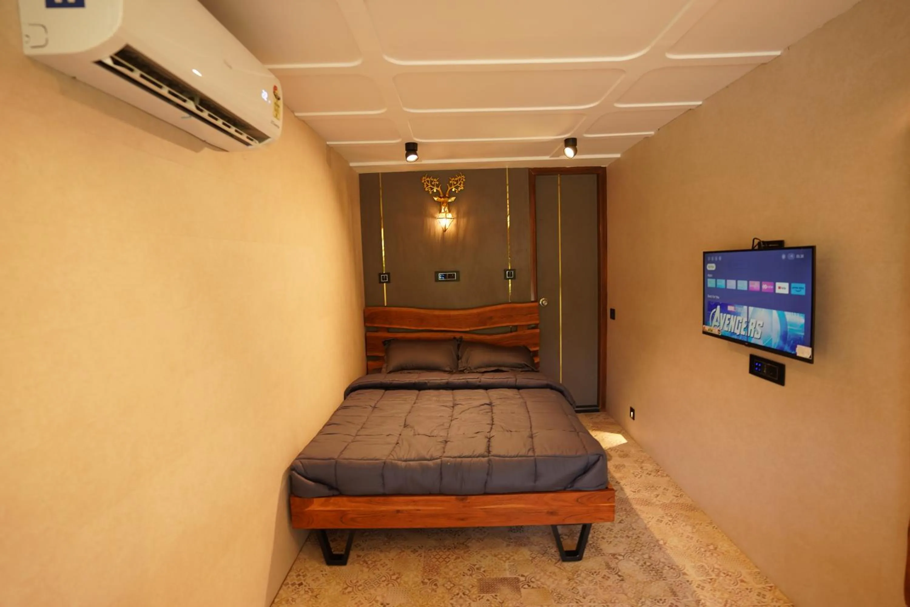 Bed in The Boat Club,Karjat