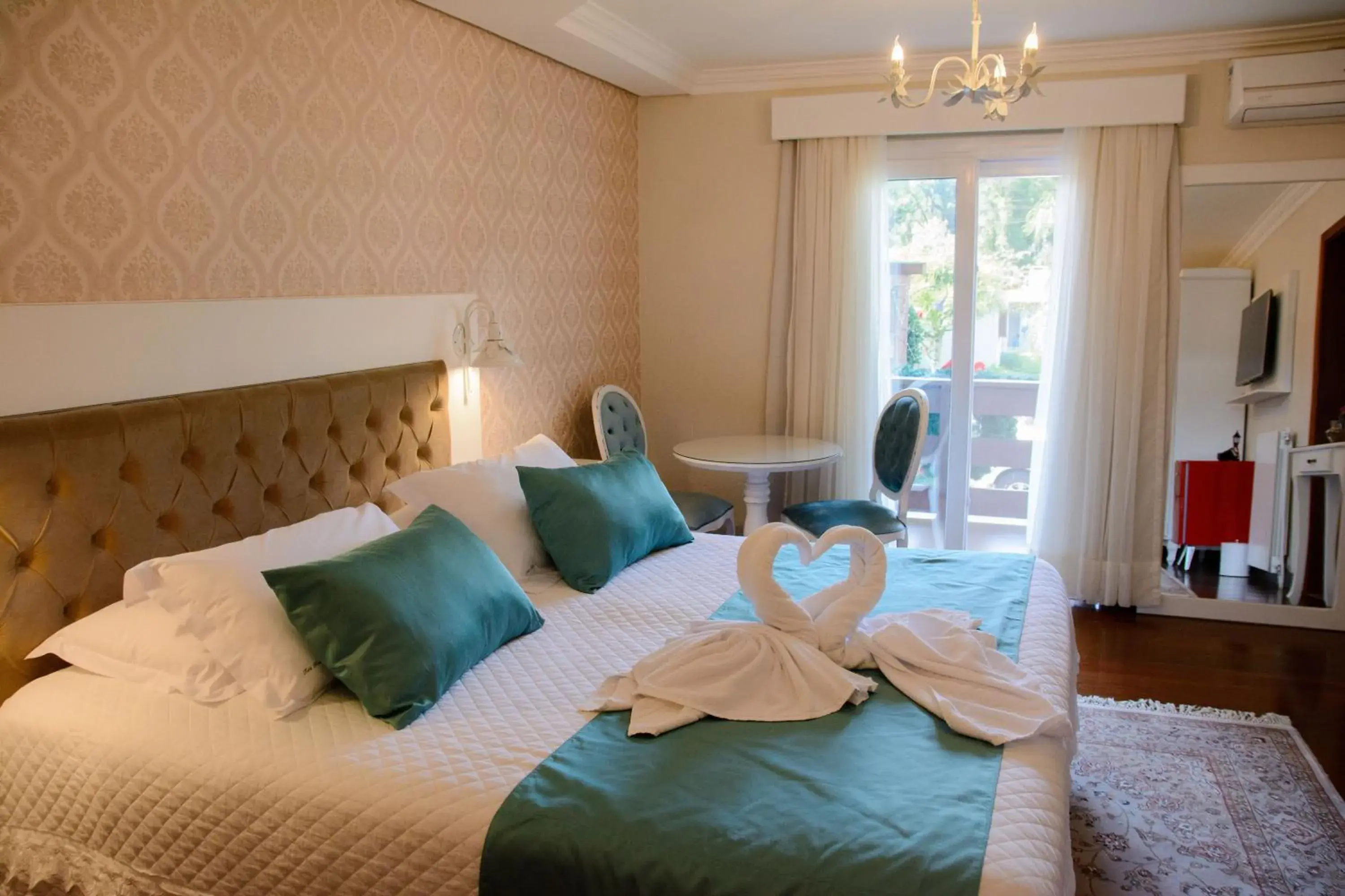 Deluxe Suite with Spa Bath in Hotel Kehl Haus Deluxe Suite with Spa Bath in Hotel Kehl Haus