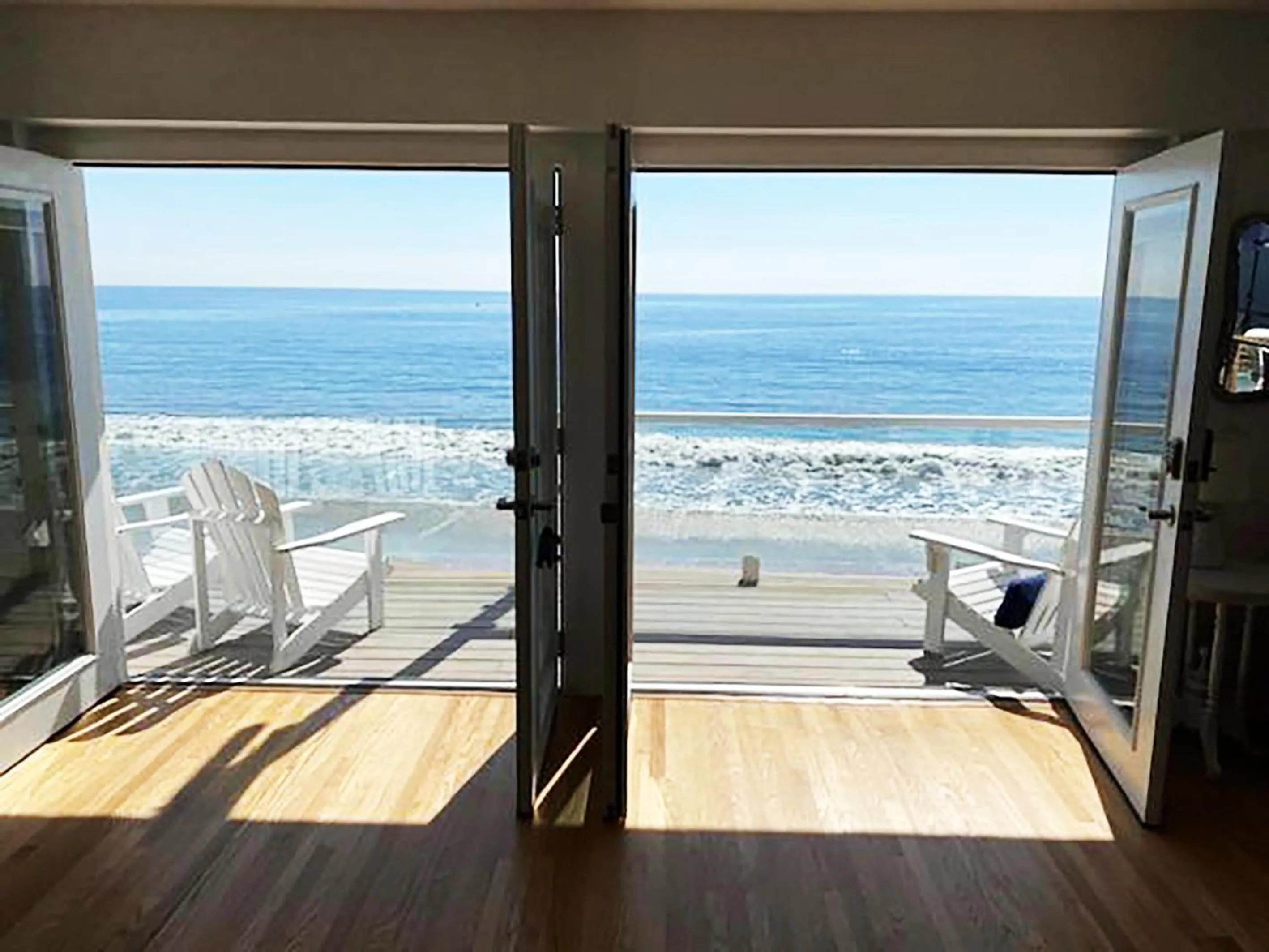Sea view in Malibu Private Beach Apartments