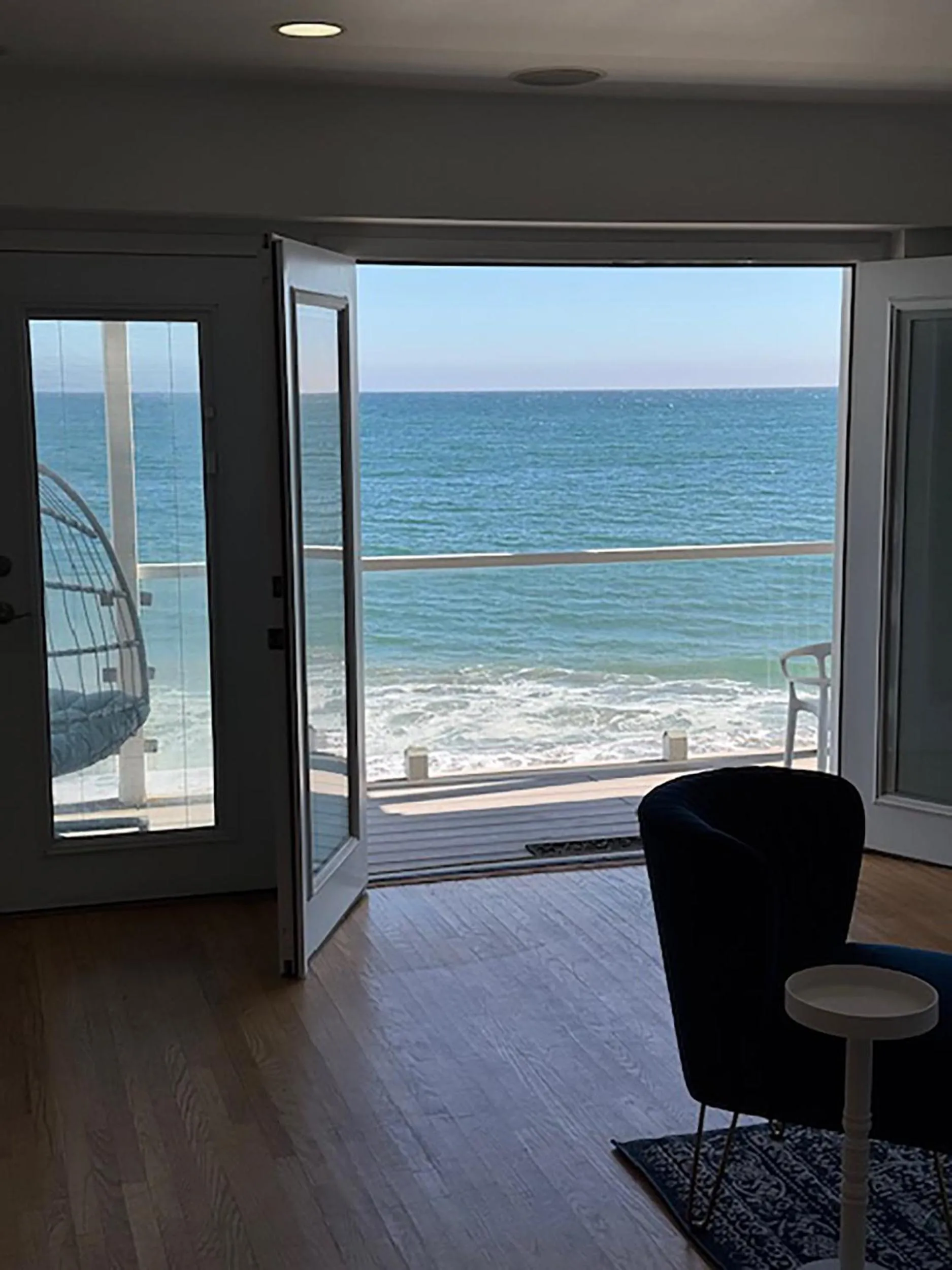 Living room in Malibu Private Beach Apartments