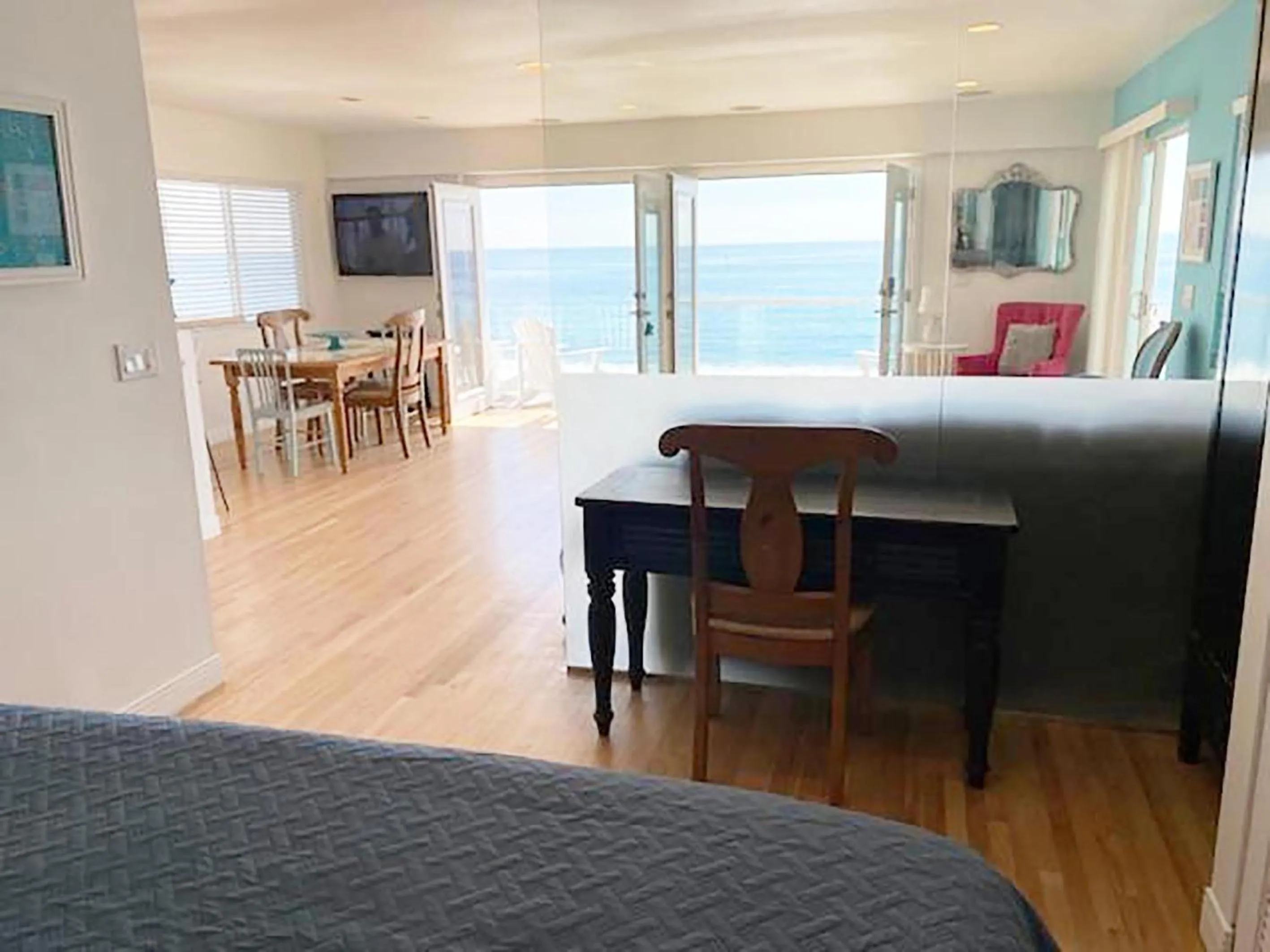Living room in Malibu Private Beach Apartments