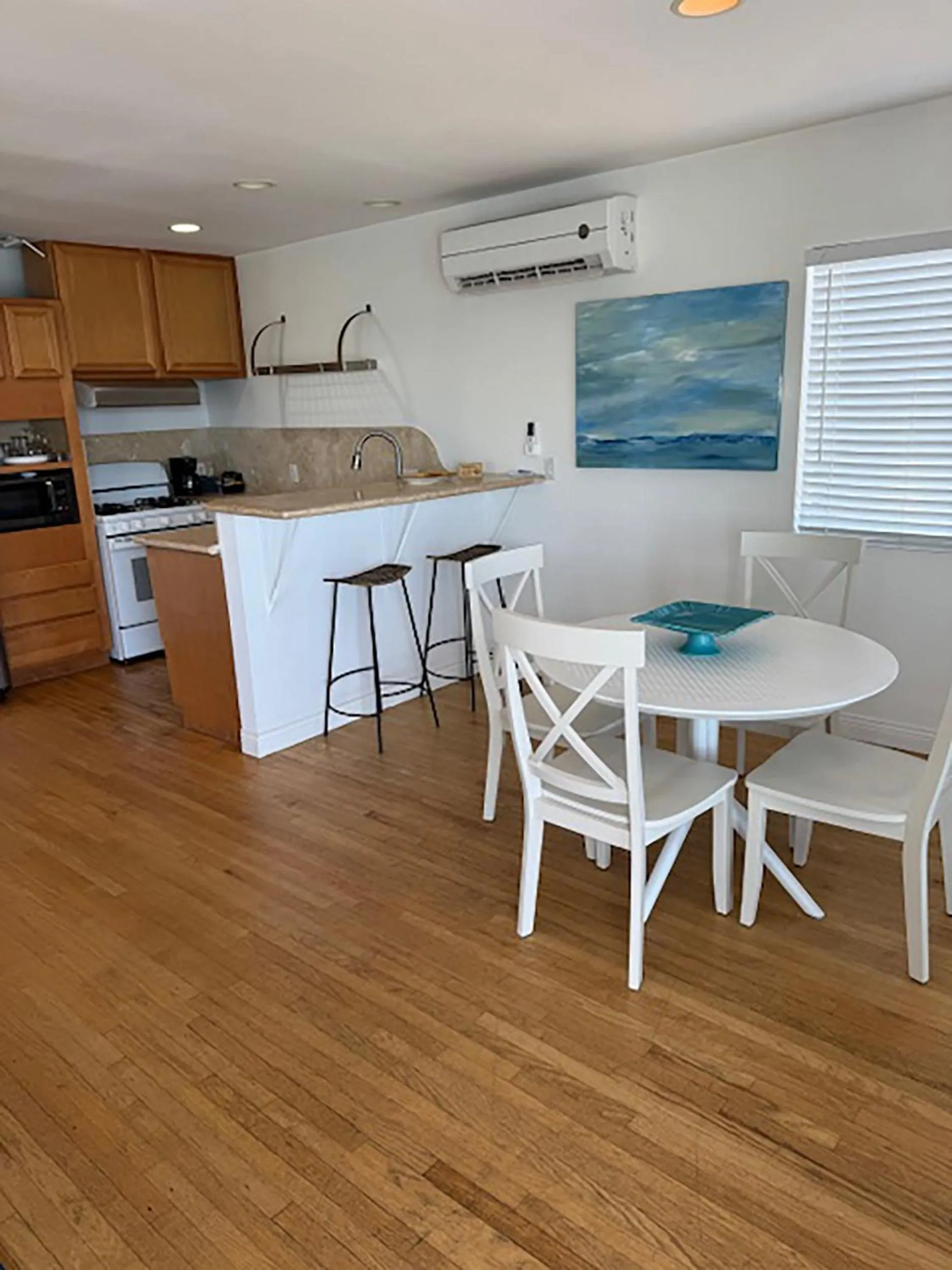 Seating area in Malibu Private Beach Apartments