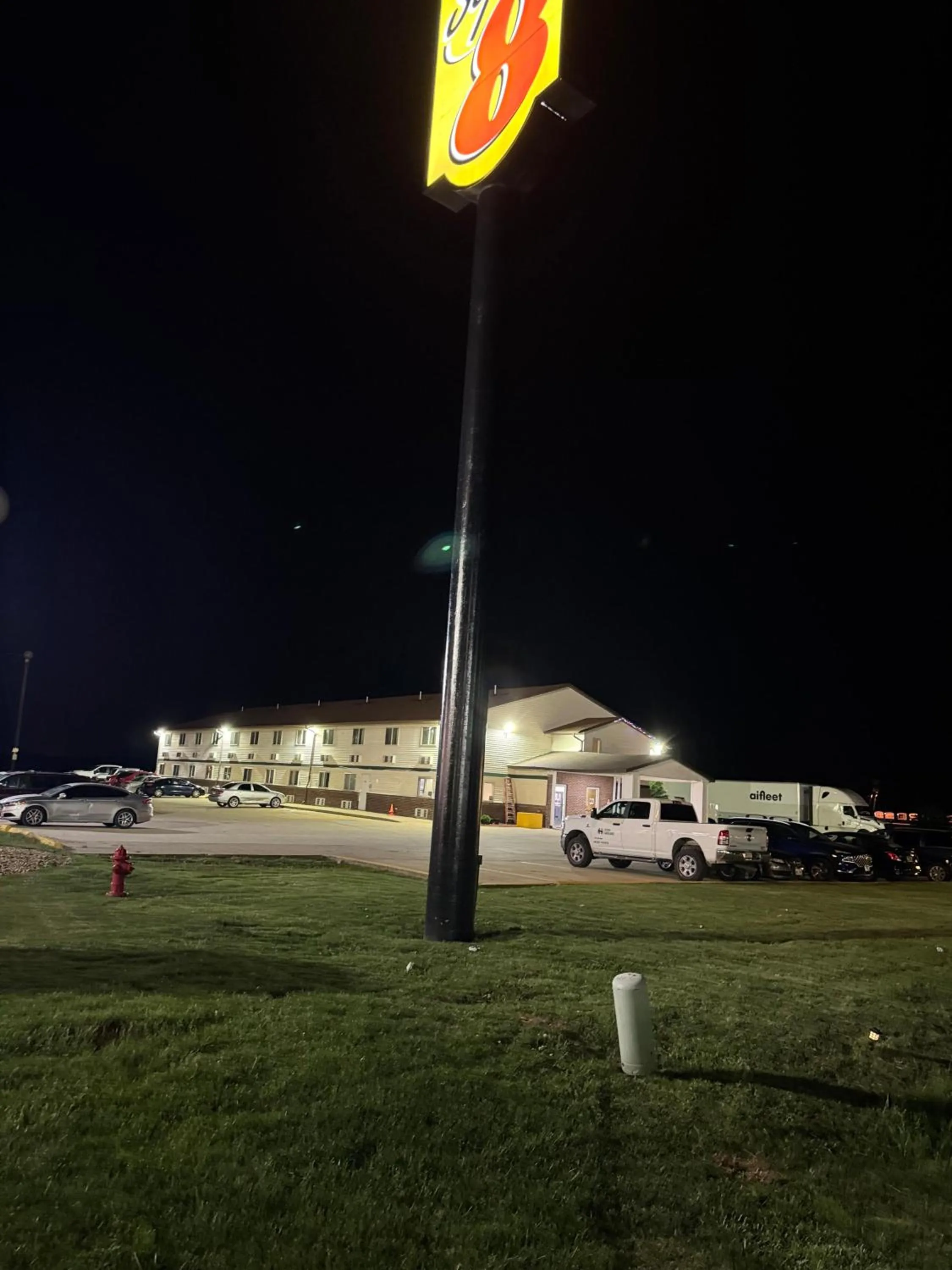 Property building in Super 8 by Wyndham Mendota I-39