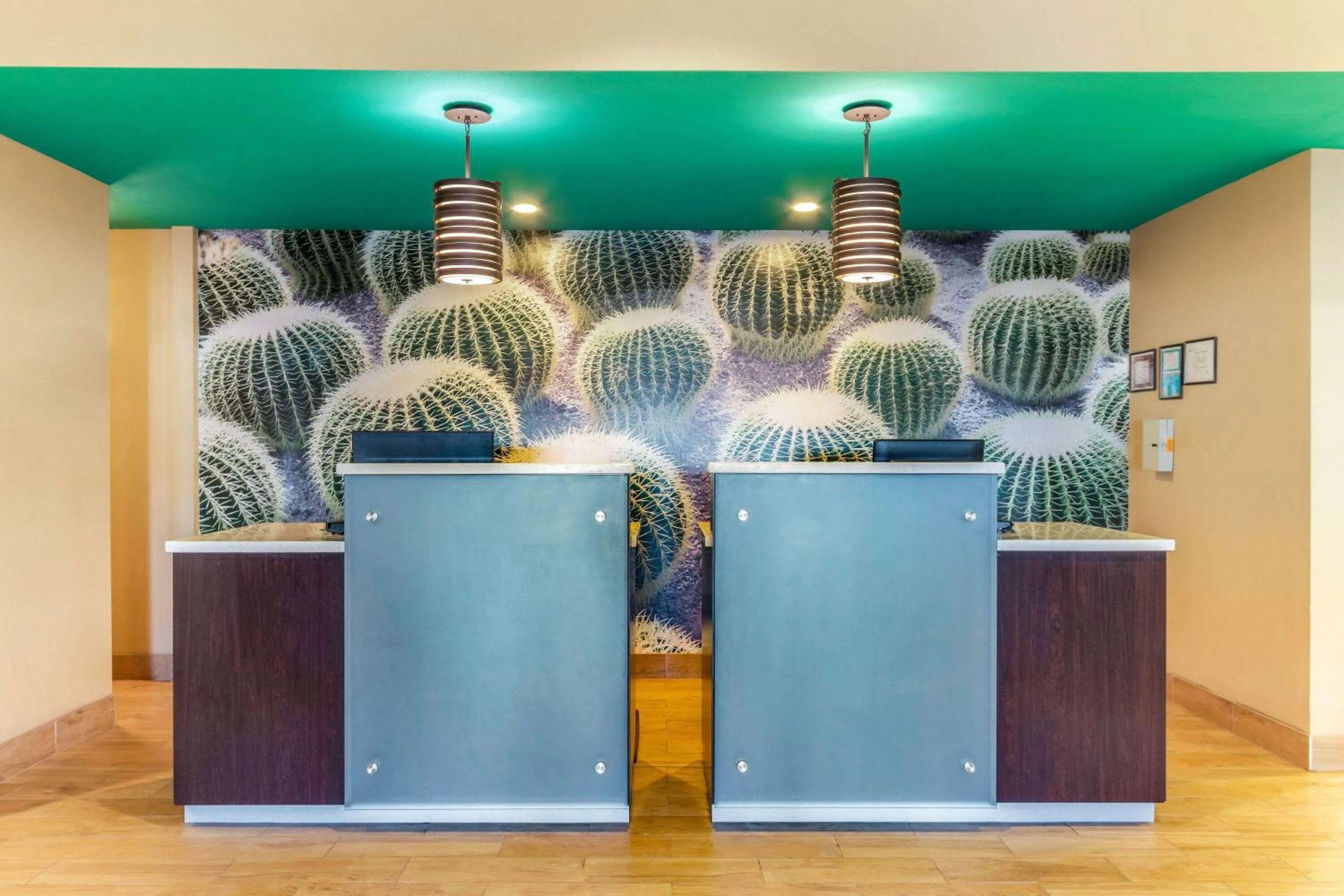 Lobby or reception in La Quinta by Wyndham Carlsbad