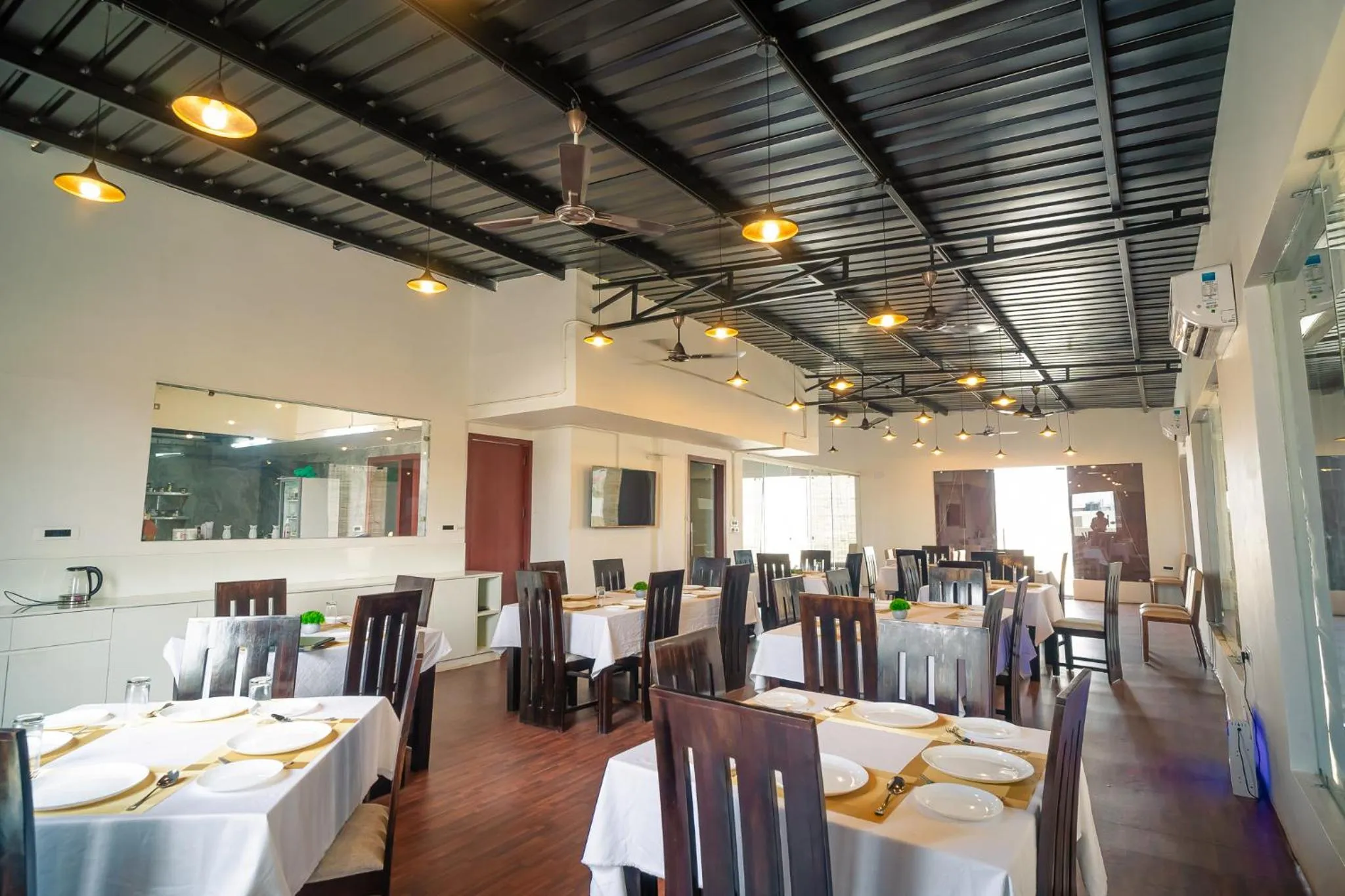 Breakfast in J60 Suites, Ashok Vihar - Near Netaji Subhash Place