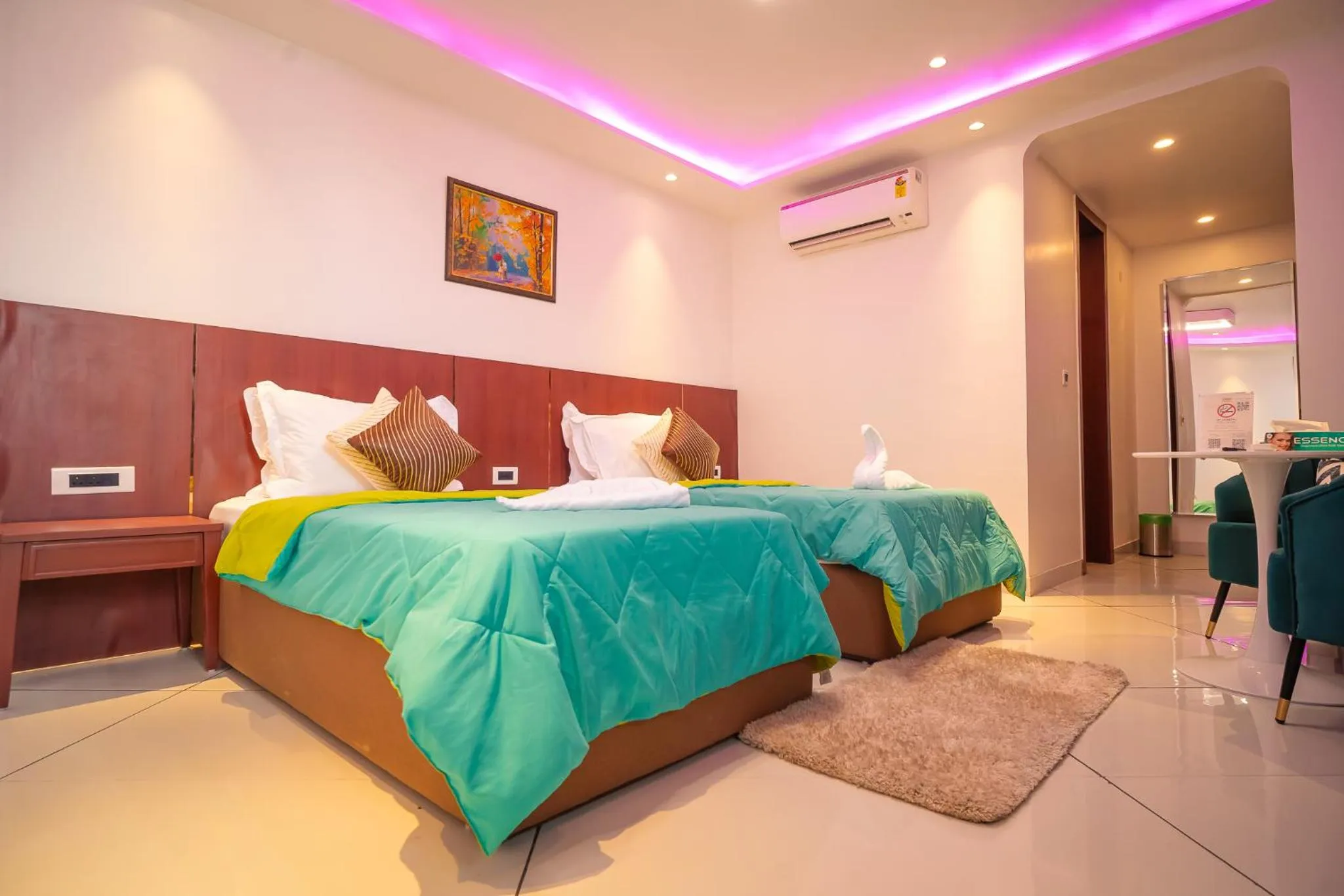 Bed in J60 Suites, Ashok Vihar - Near Netaji Subhash Place