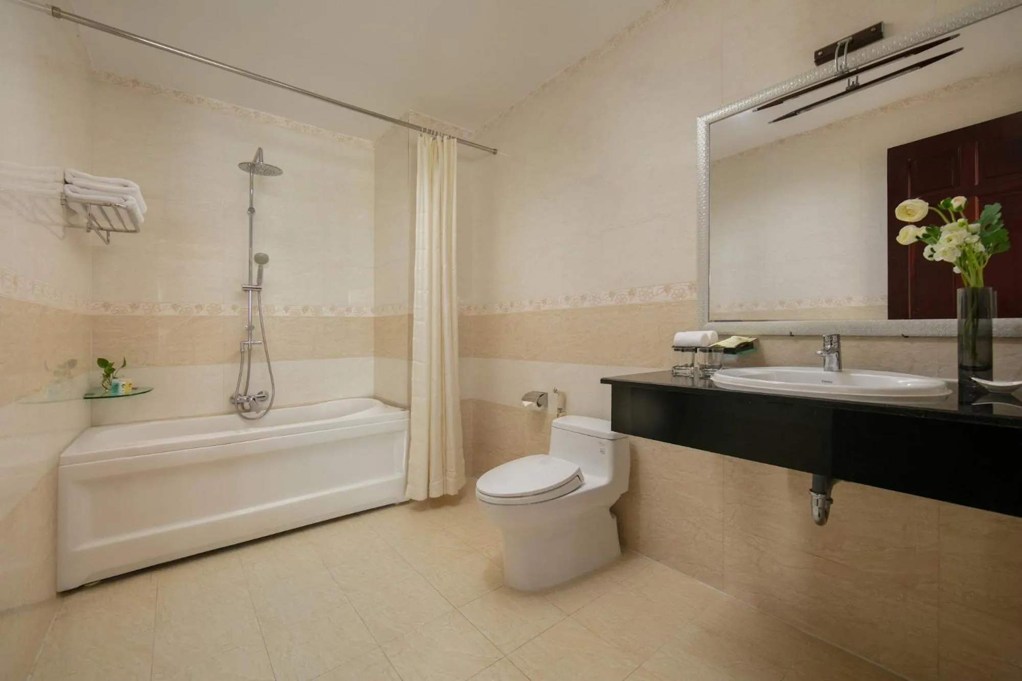 Shower in Nesta Hotel Can Tho