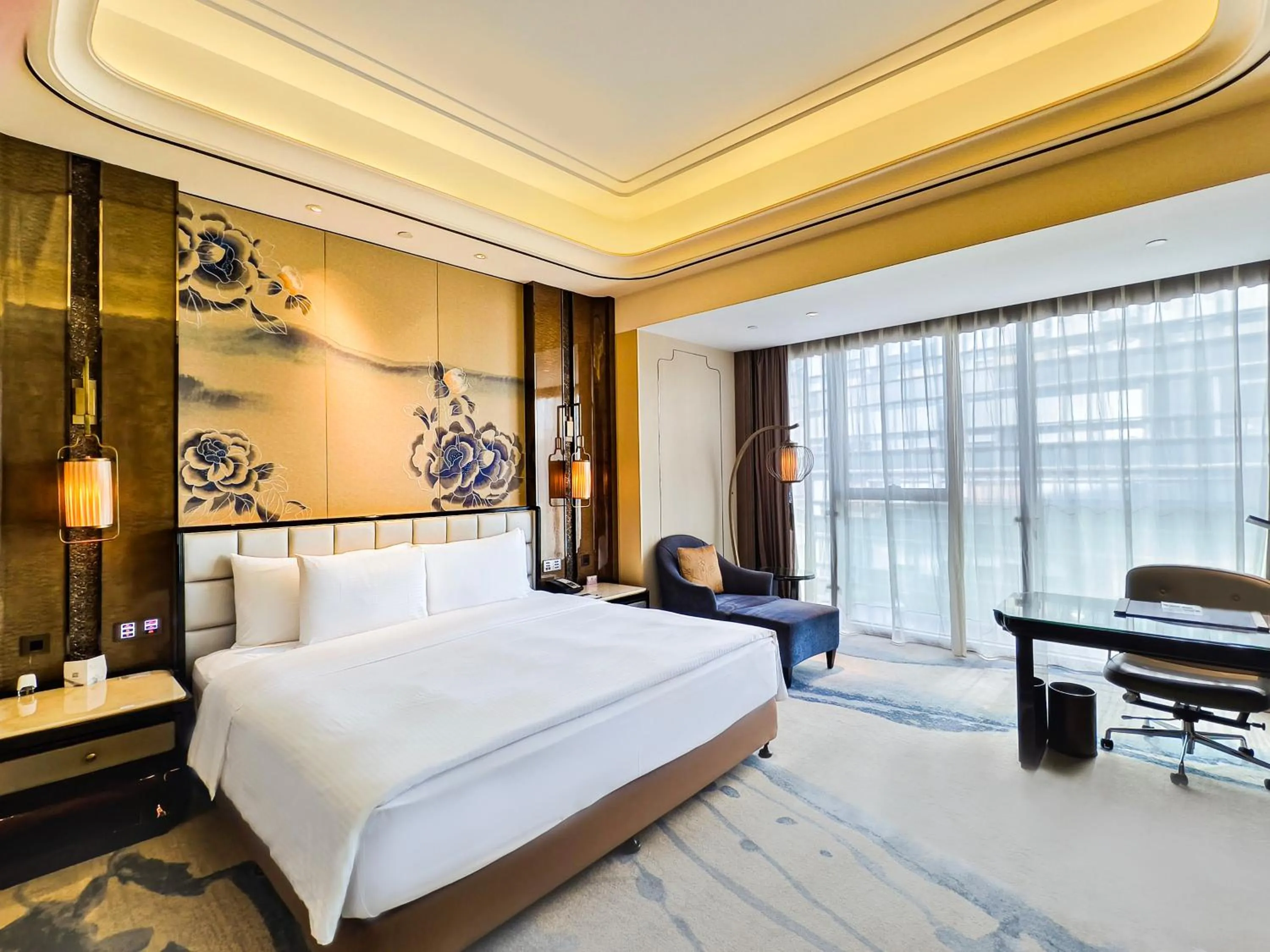 Photo of the whole room, Bed in Wanda Vista Kunming