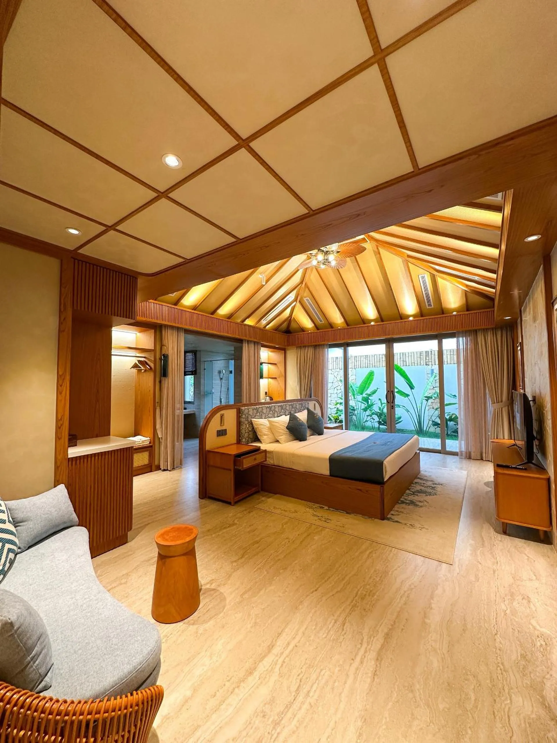 Bedroom, Bed in Fleur de Lys Resort & Spa Long Hai