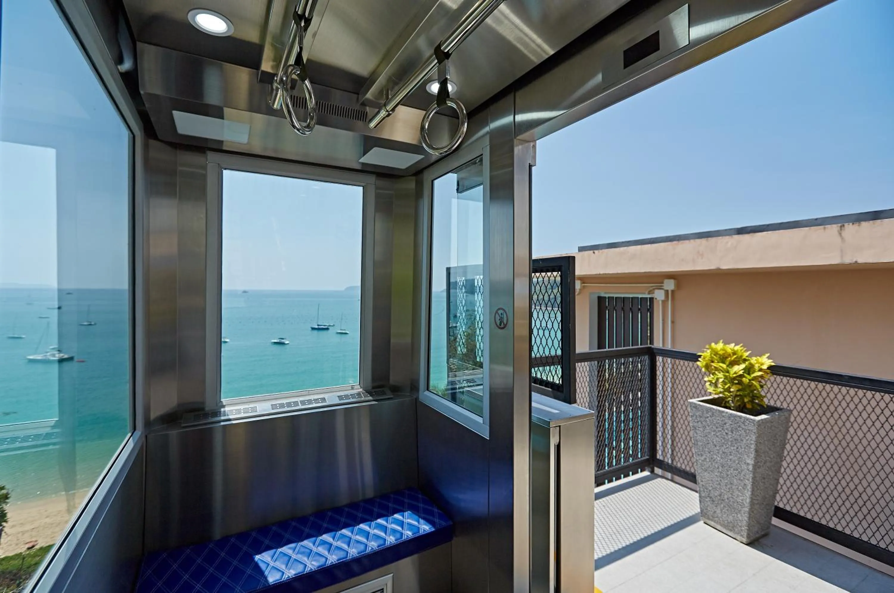 Area and facilities in Bandara Pool Villas, Phuket