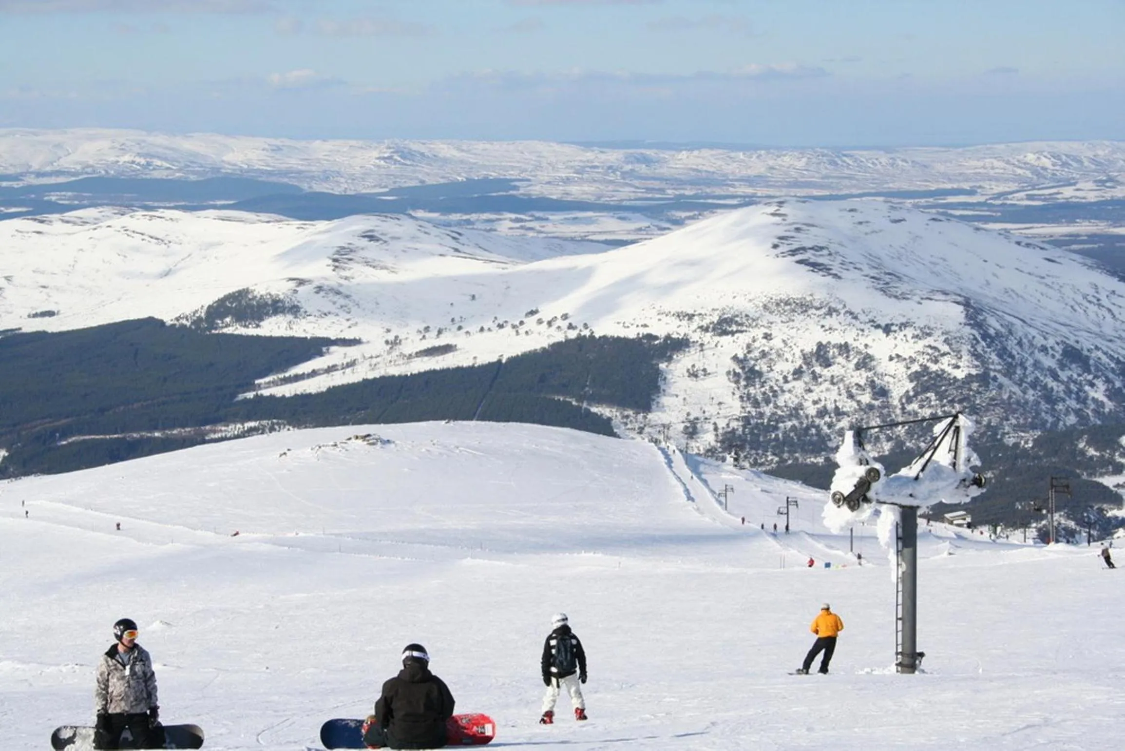 Skiing in Nethybridge Hotel