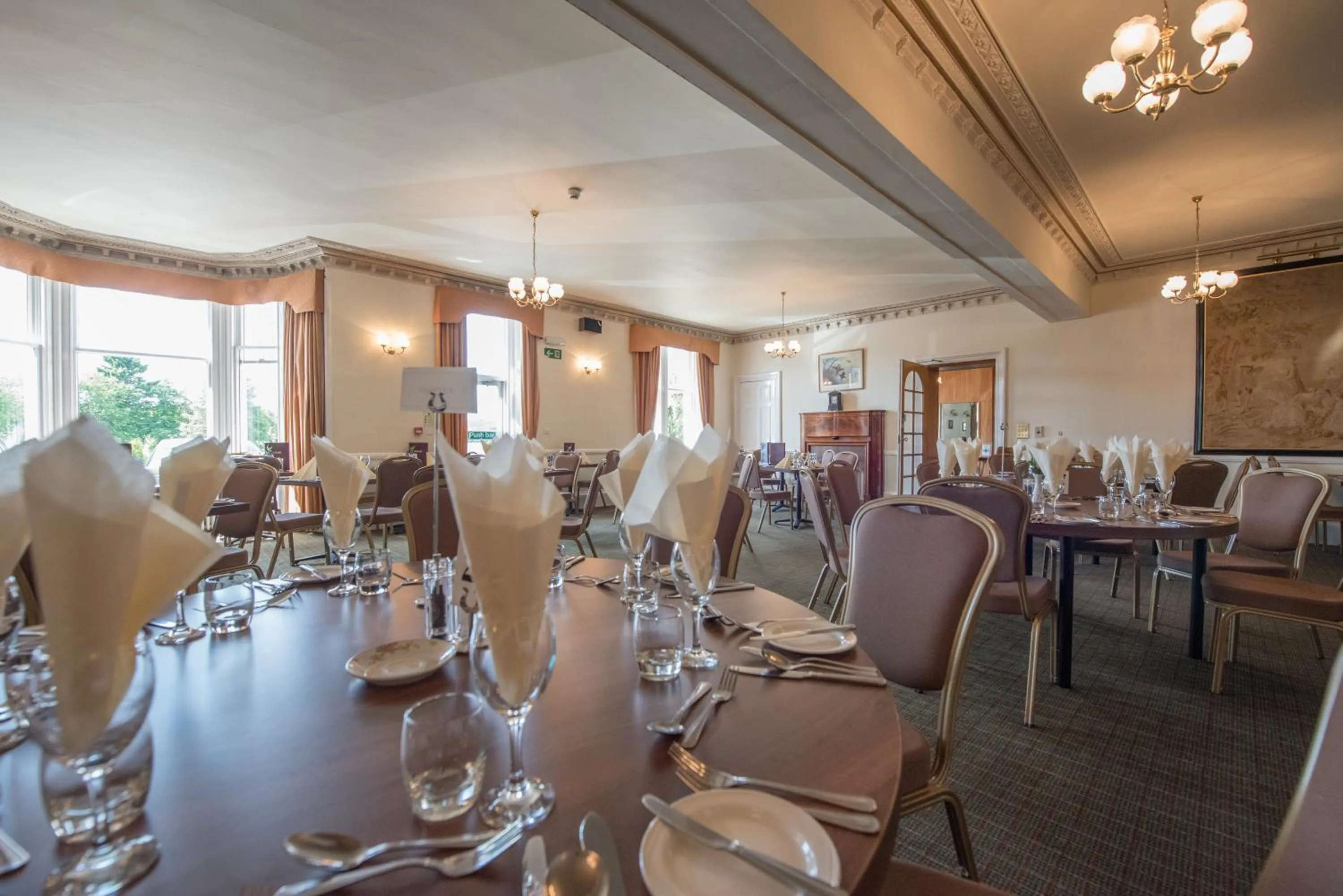 Restaurant/places to eat in Nethybridge Hotel