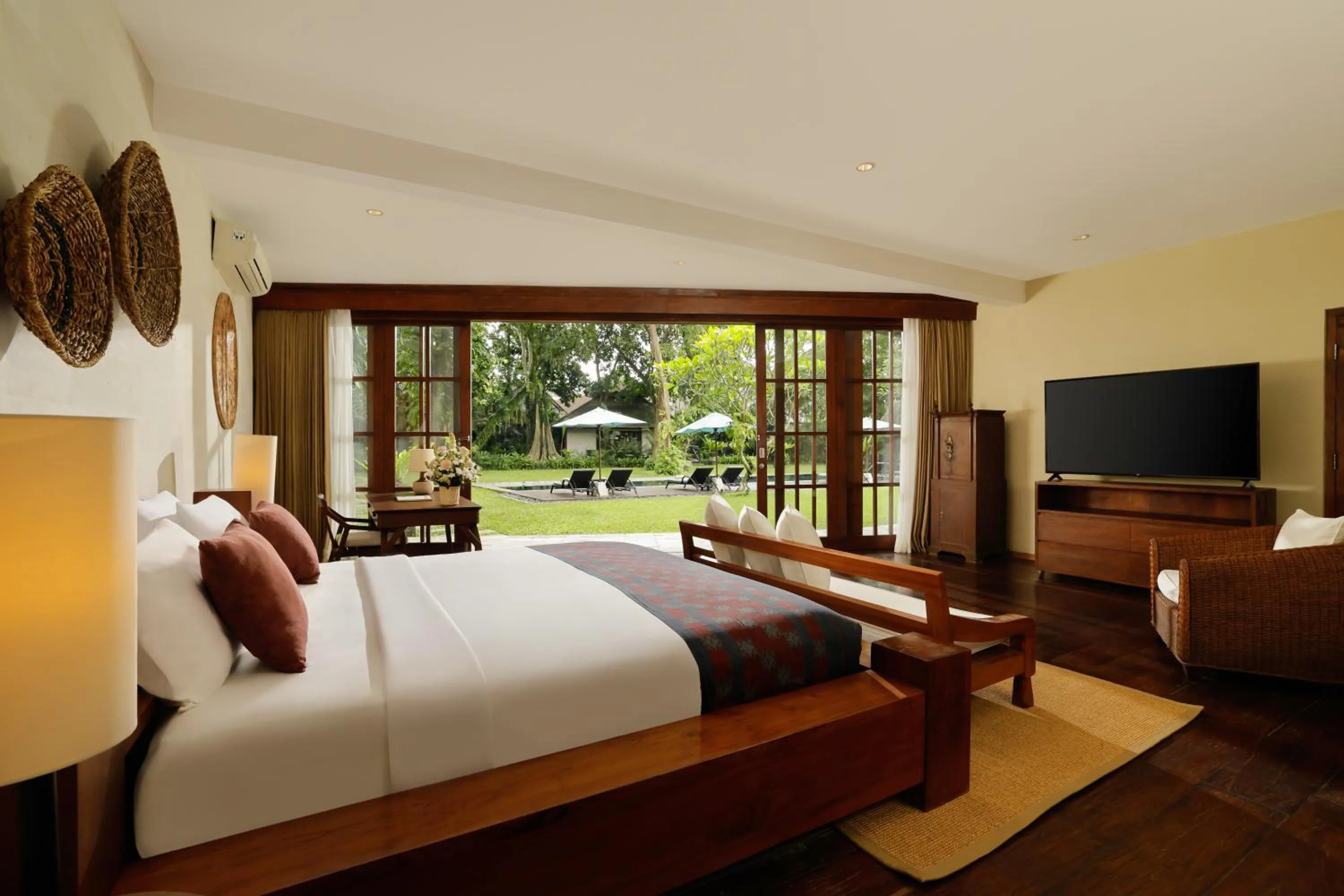 Bed in Villa Tirtadari by Nakula