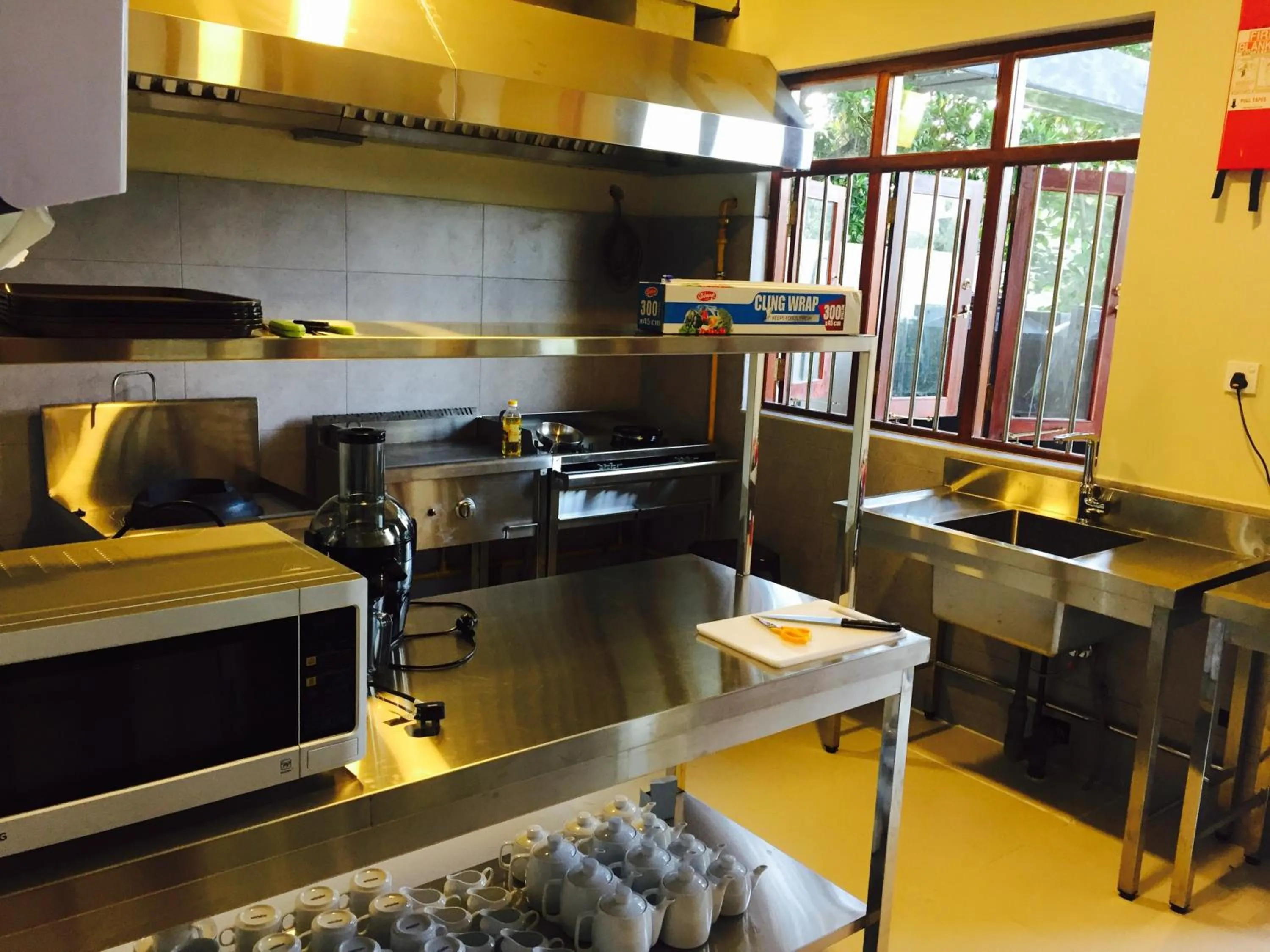 Restaurant/places to eat in Peacock Villa